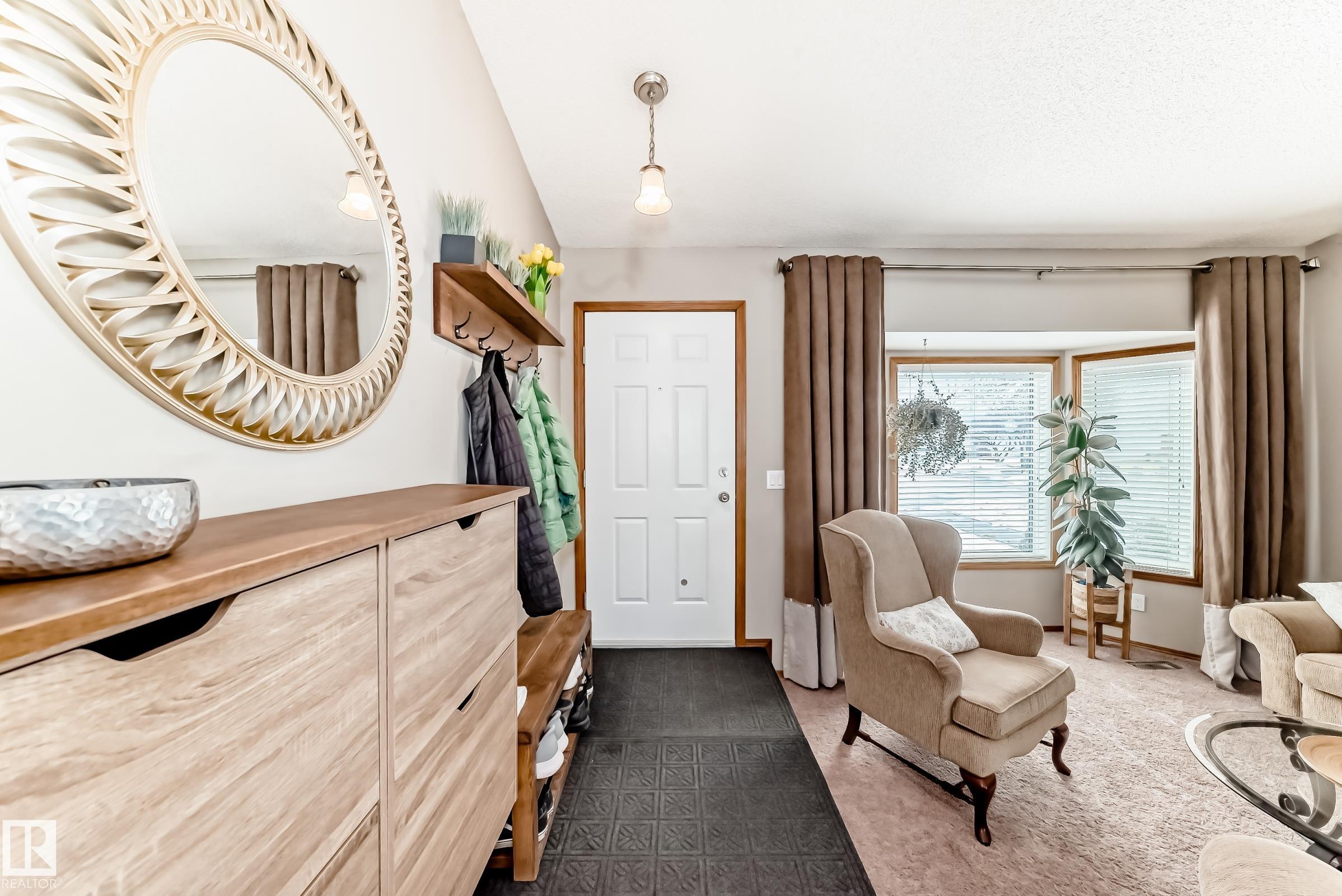 13 Donahue Close, Deer Ridge, St. Albert