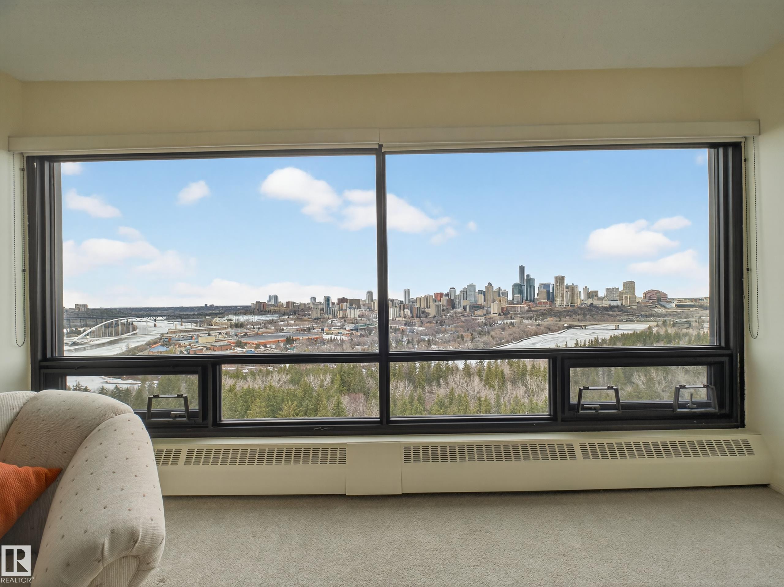 Photo 16 at 1002 - 9929 Saskatchewan Drive NW, Strathcona, Edmonton