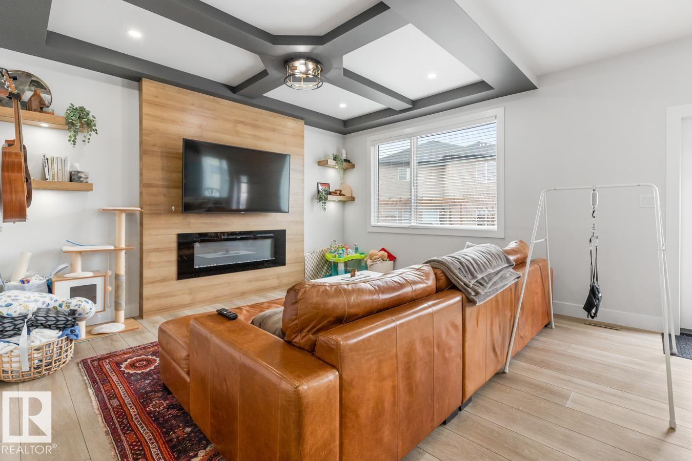 Photo 2 at 6855 171 Avenue NW, Schonsee, Edmonton