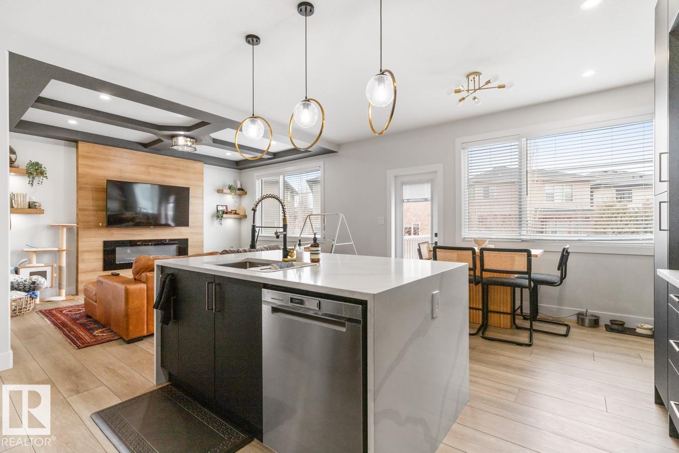 Photo 4 at 6855 171 Avenue NW, Schonsee, Edmonton