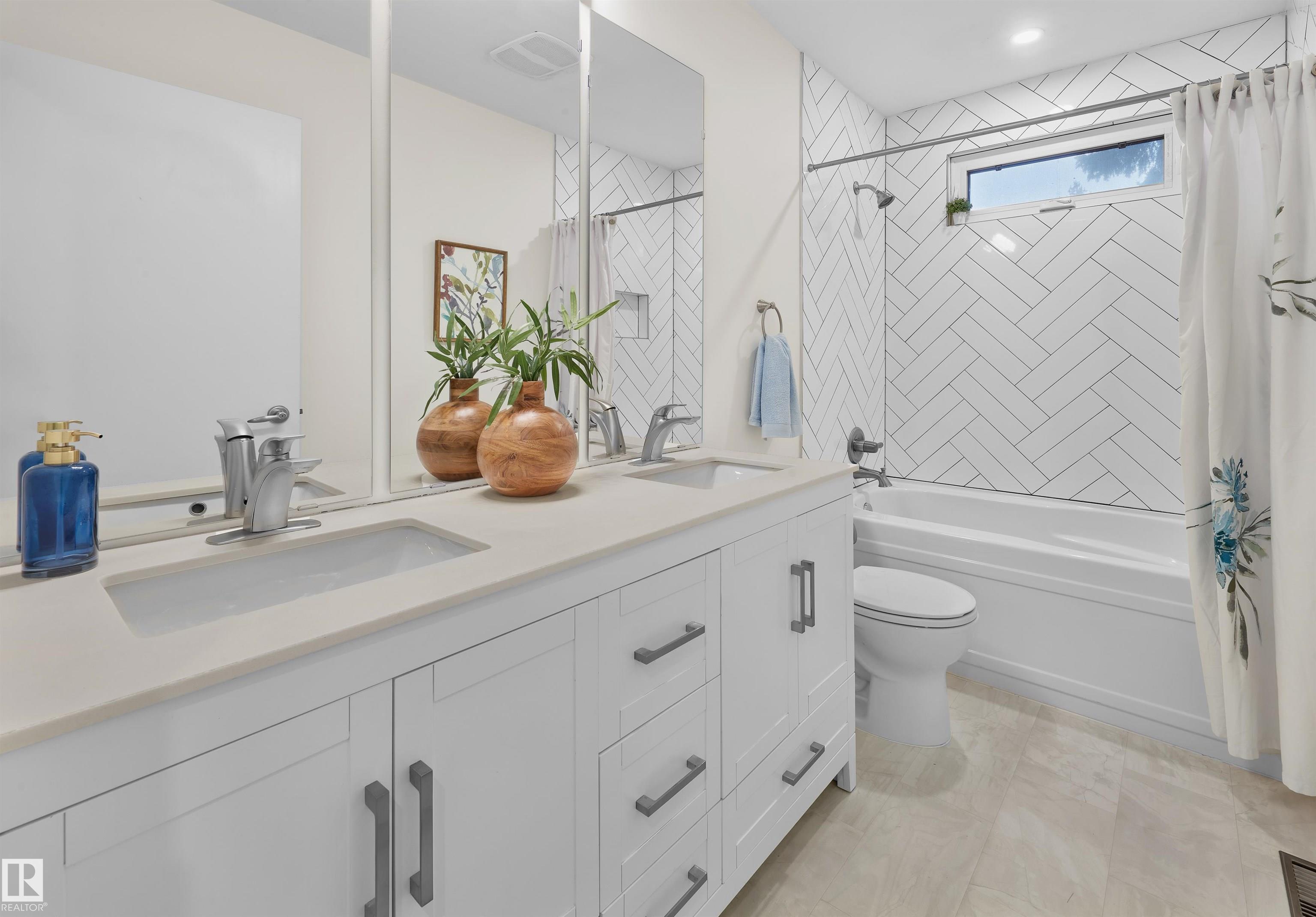 Photo 21 at 6628 124 Street NW, Grandview Heights, Edmonton