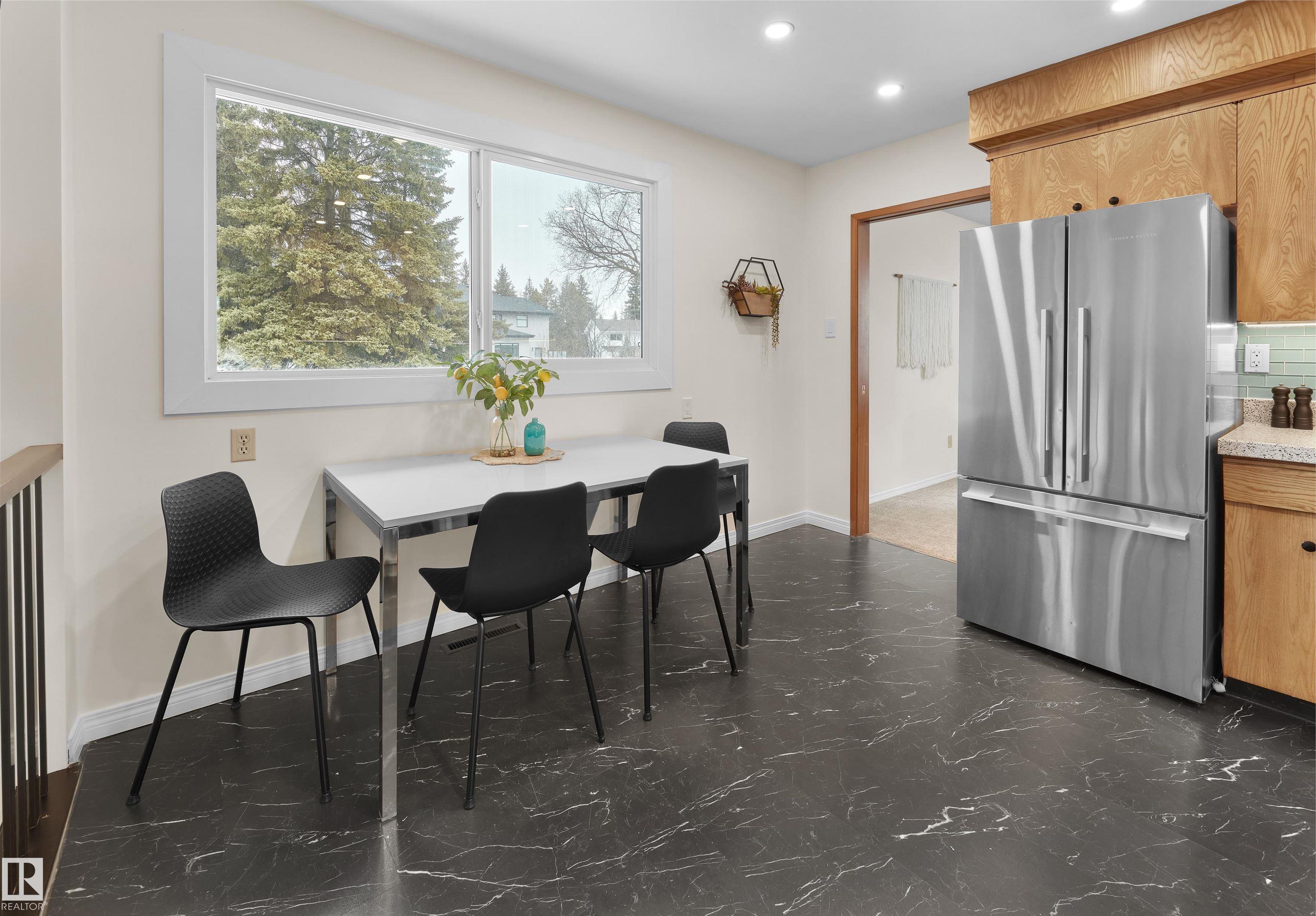 Photo 9 at 6628 124 Street NW, Grandview Heights, Edmonton