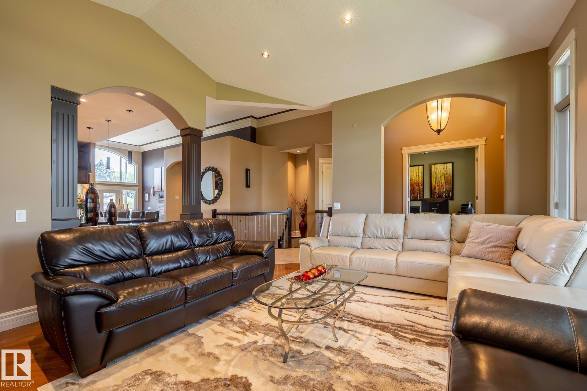 Photo 10 at 7620 98a Avenue NW, Forest Heights, Edmonton