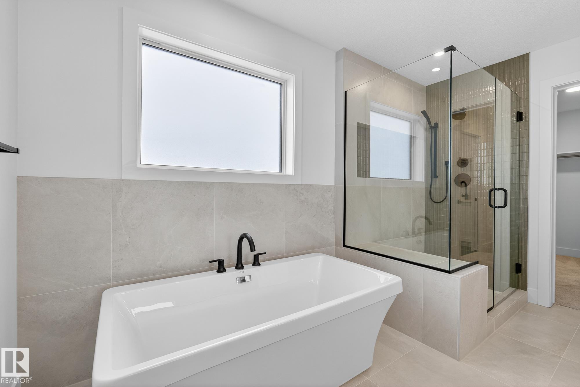 Photo 36 at 7087 Kiviaq Crescent SW, Keswick, Edmonton