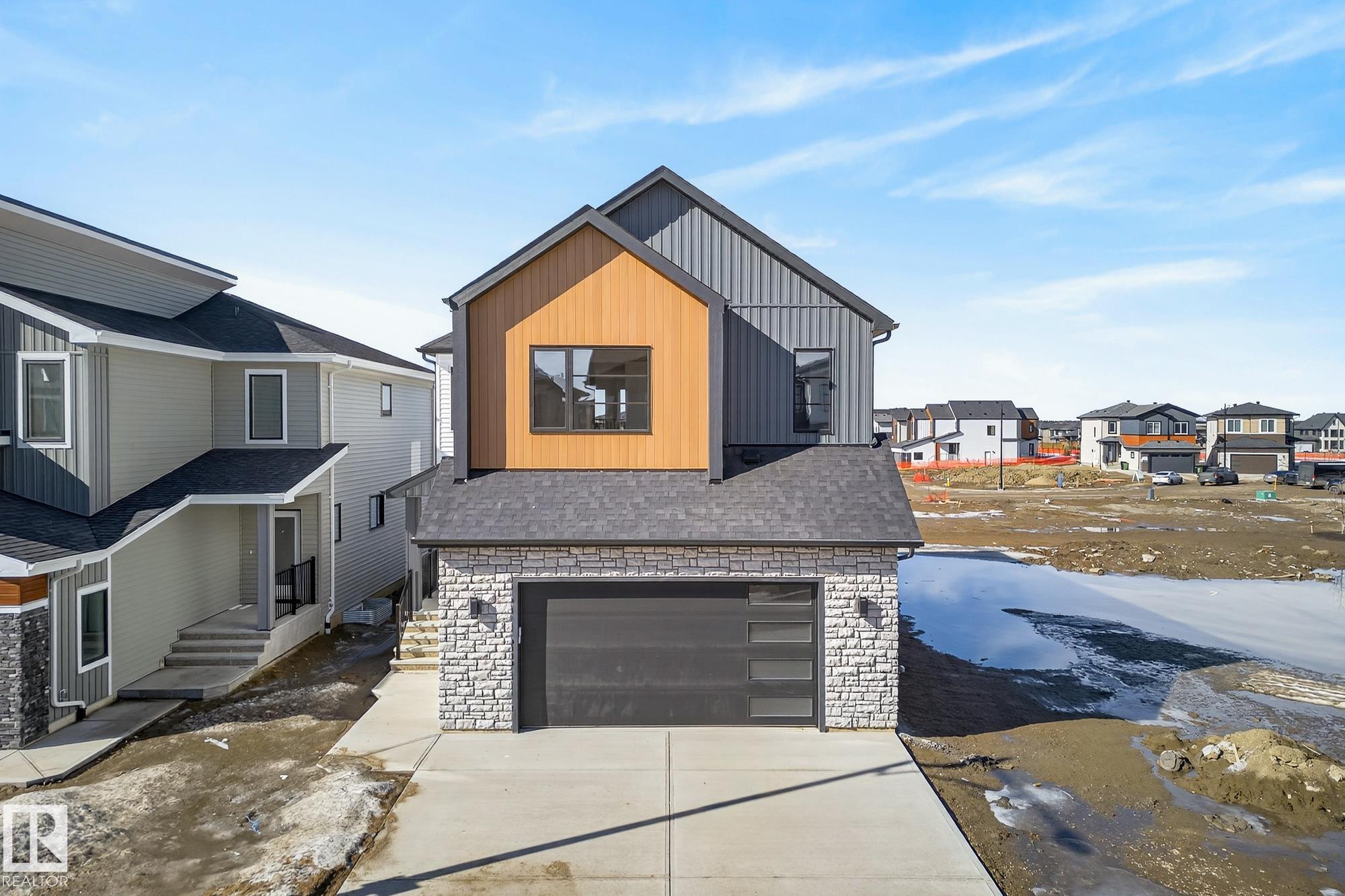 Photo 5 at 7087 Kiviaq Crescent SW, Keswick, Edmonton