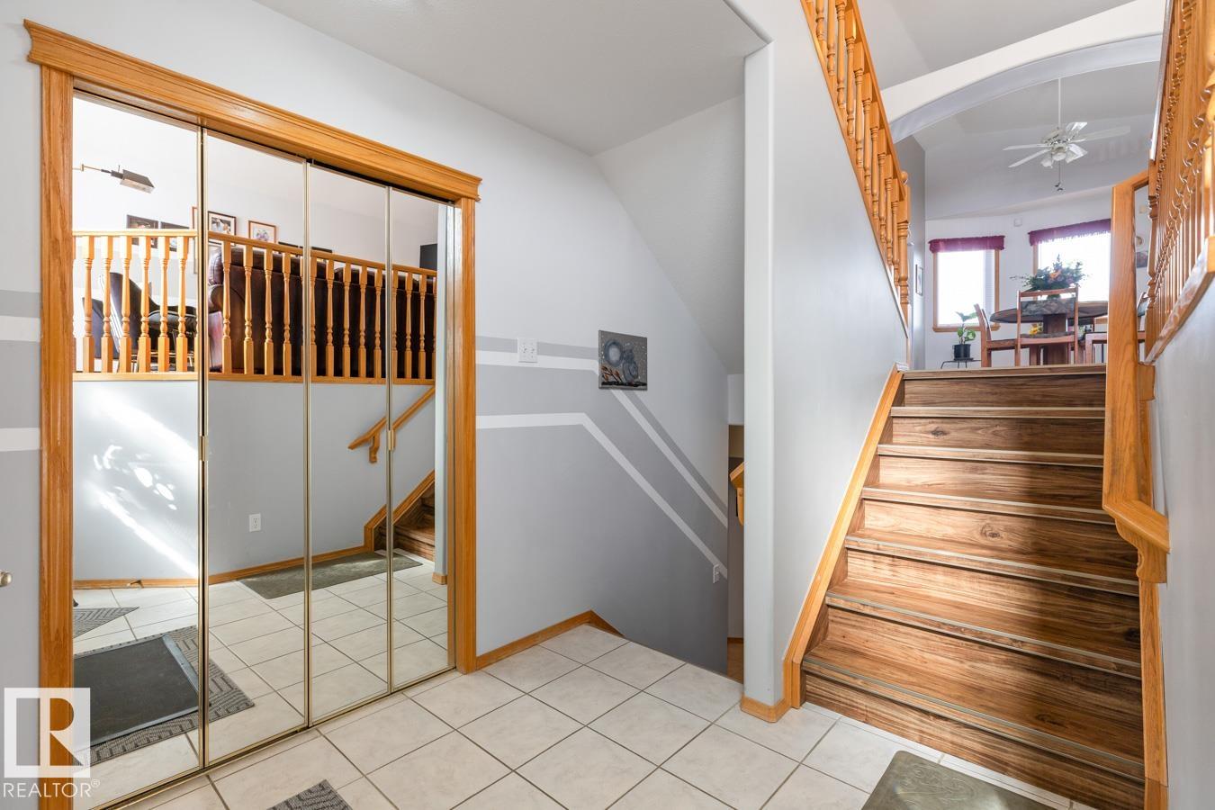 Photo 4 at 6704 164 Avenue NW, Ozerna, Edmonton