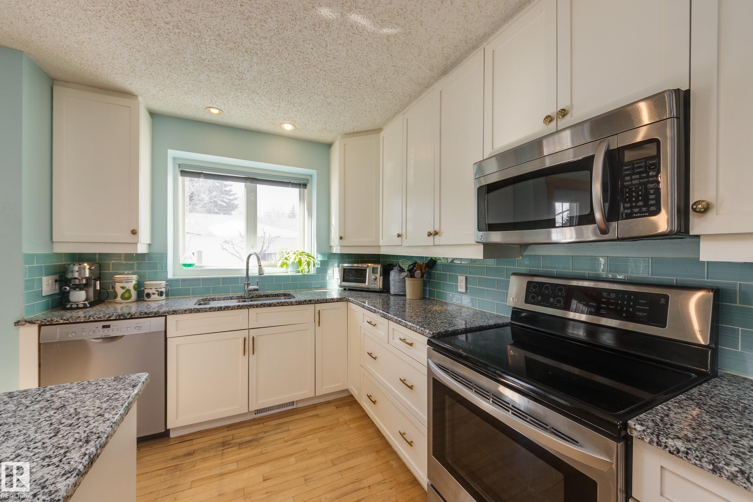 Photo 13 at 6310 112 Street NW, Parkallen, Edmonton