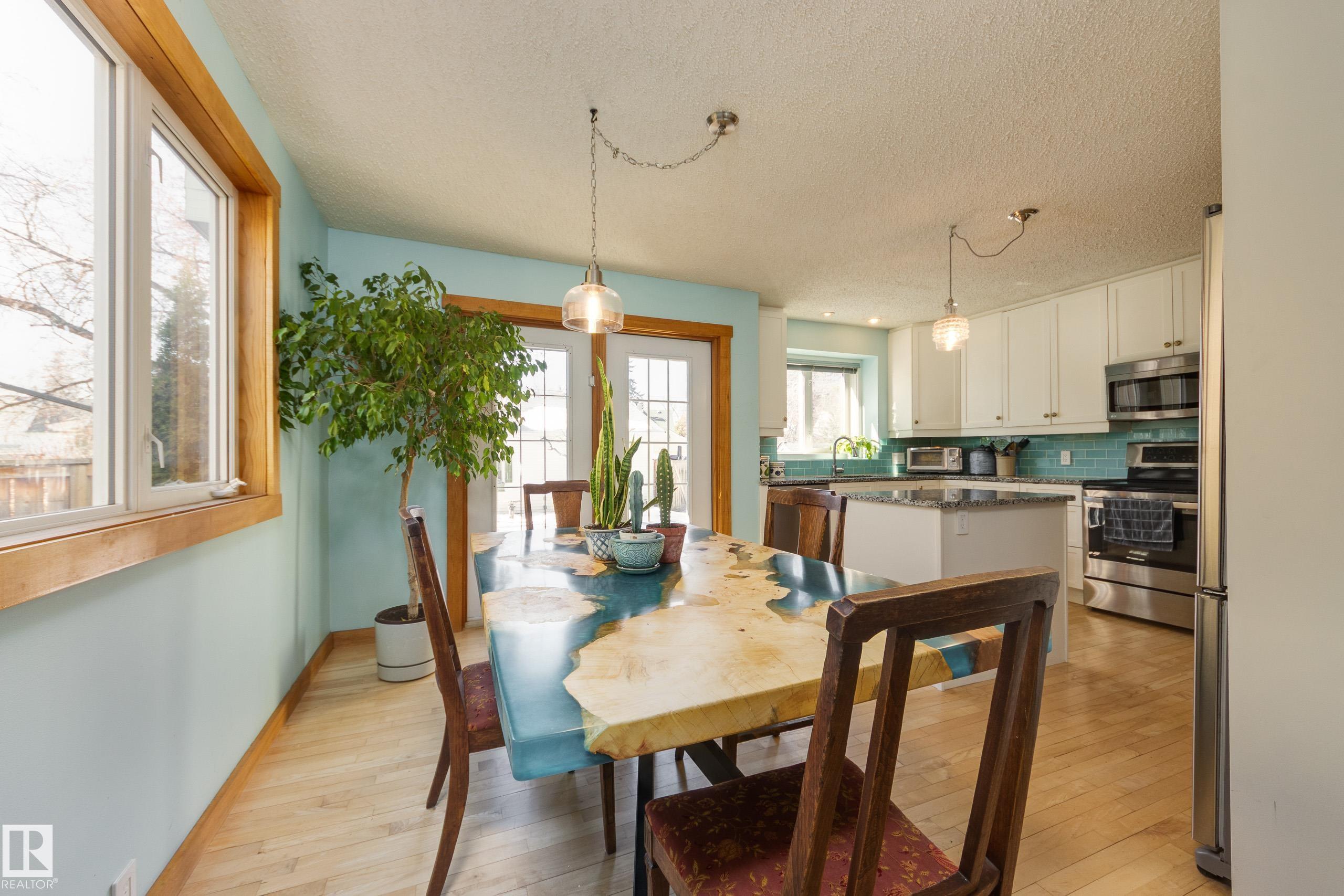 Photo 9 at 6310 112 Street NW, Parkallen, Edmonton