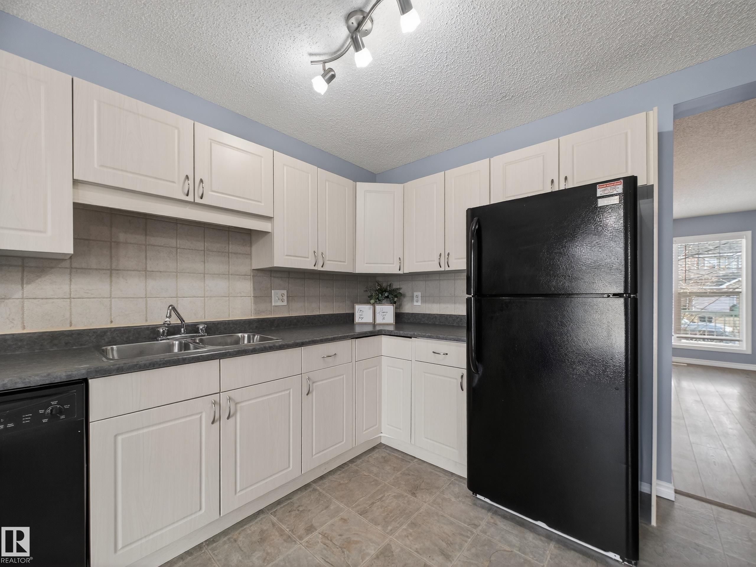 Photo 15 at 11919 18 Avenue SW, Rutherford, Edmonton