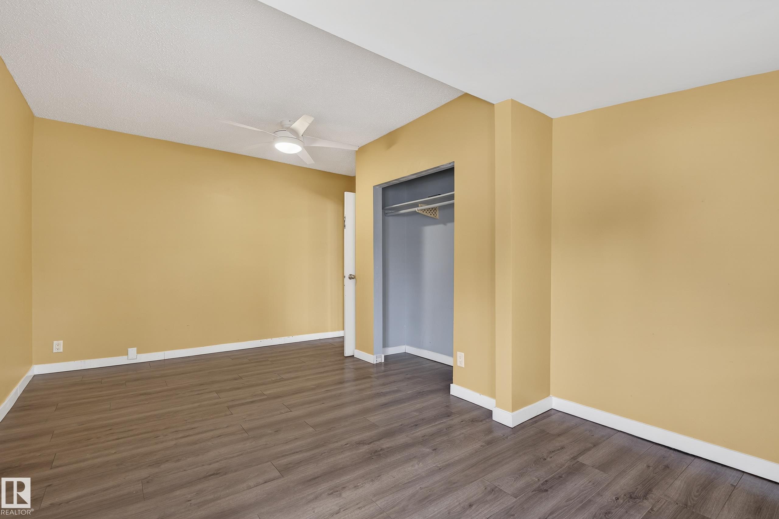 Photo 13 at 12822 72 Street NW, Balwin, Edmonton