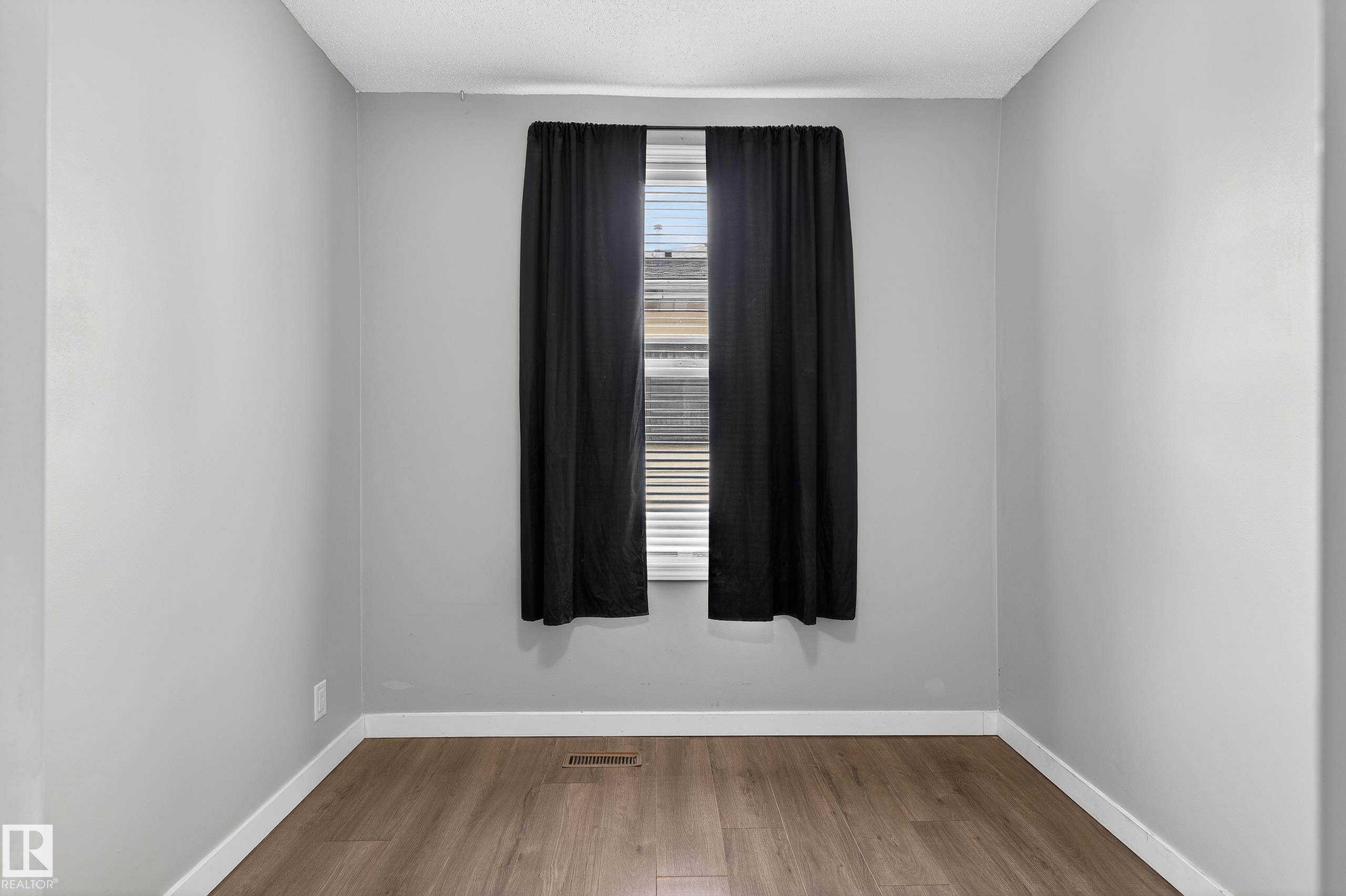 Photo 14 at 12822 72 Street NW, Balwin, Edmonton