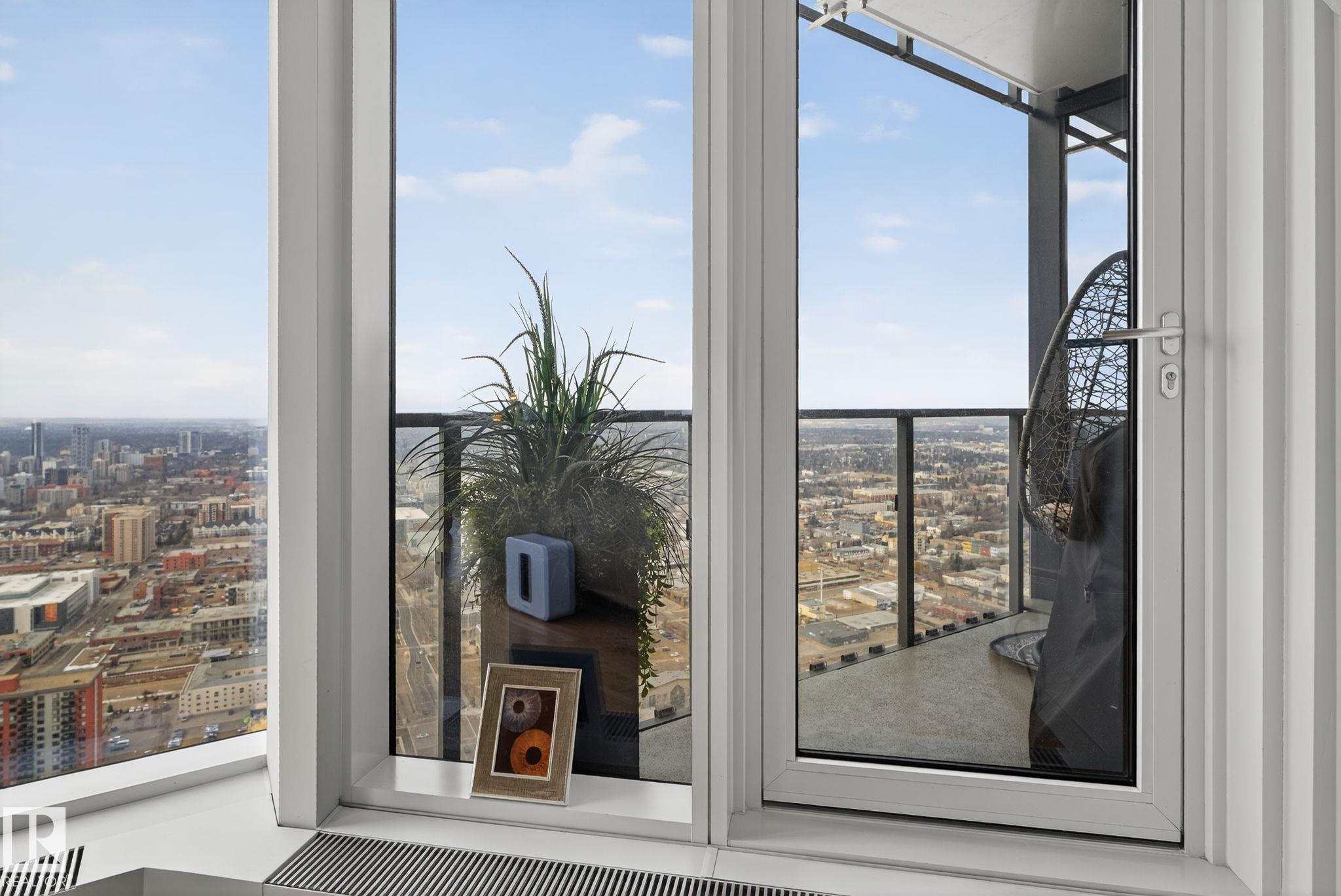 Photo 12 at 4206 - 10360 102 Street NW, Downtown, Edmonton