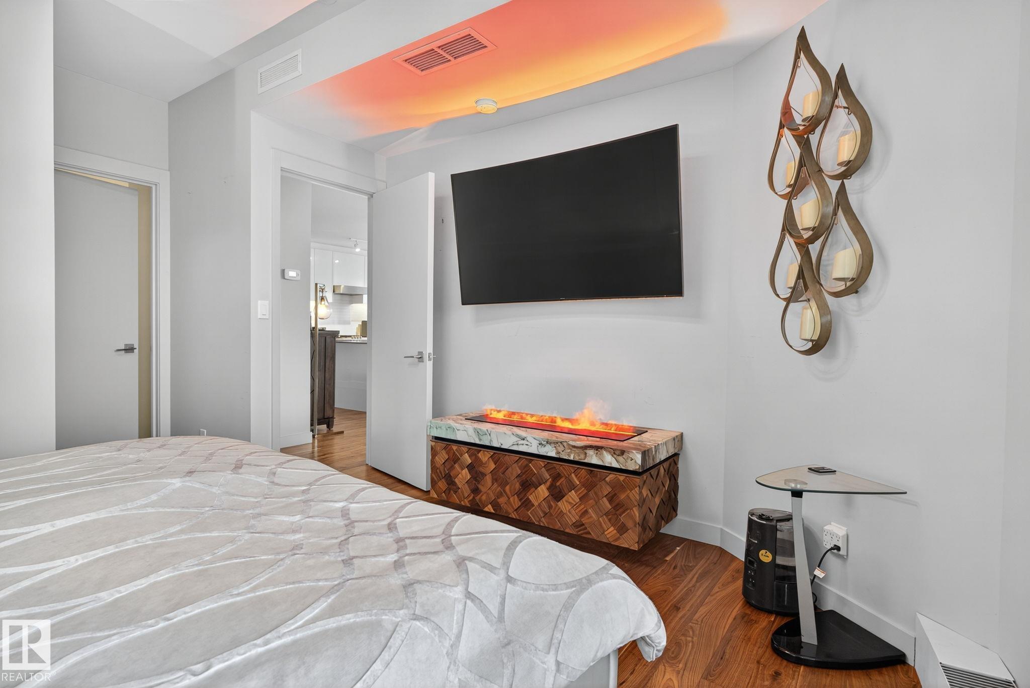 Photo 22 at 4206 - 10360 102 Street NW, Downtown, Edmonton