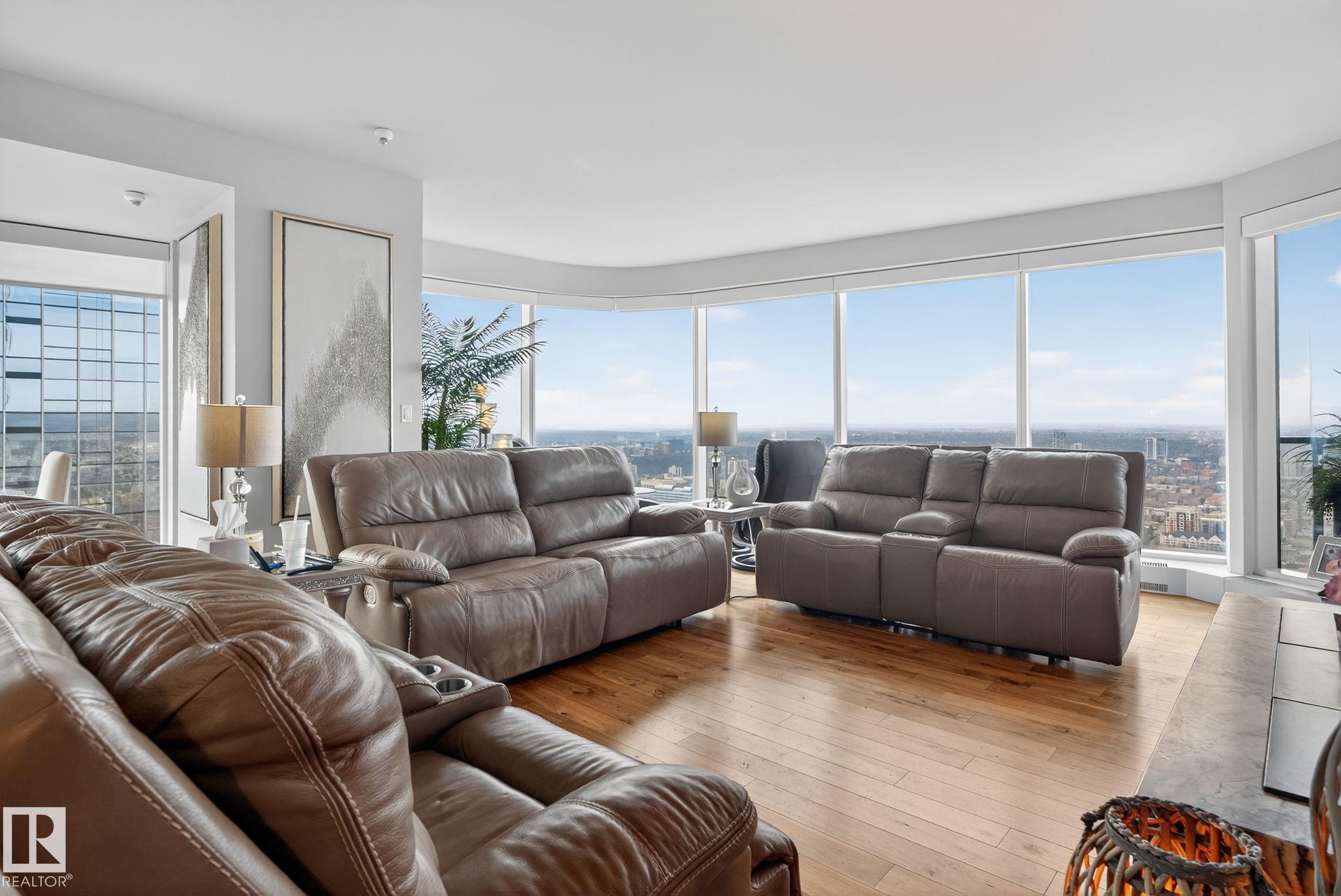 Photo 5 at 4206 - 10360 102 Street NW, Downtown, Edmonton