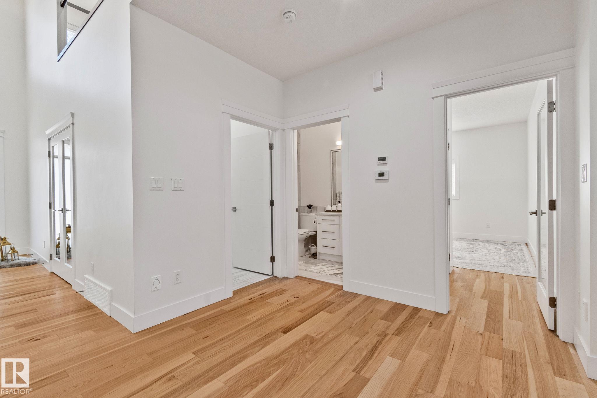 Photo 18 at 1175 Hainstock Green green SW, Hays Ridge Area, Edmonton