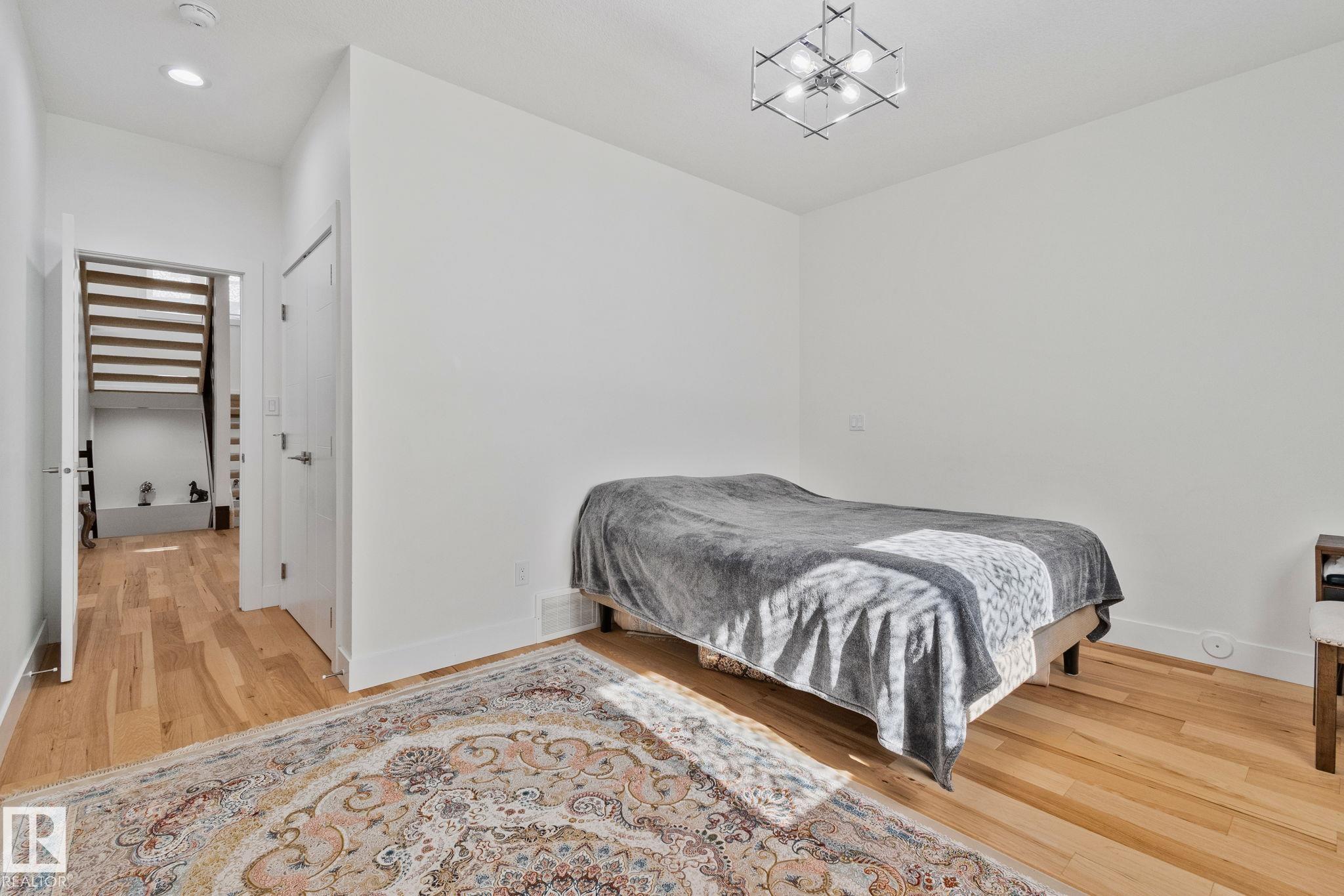 Photo 21 at 1175 Hainstock Green green SW, Hays Ridge Area, Edmonton