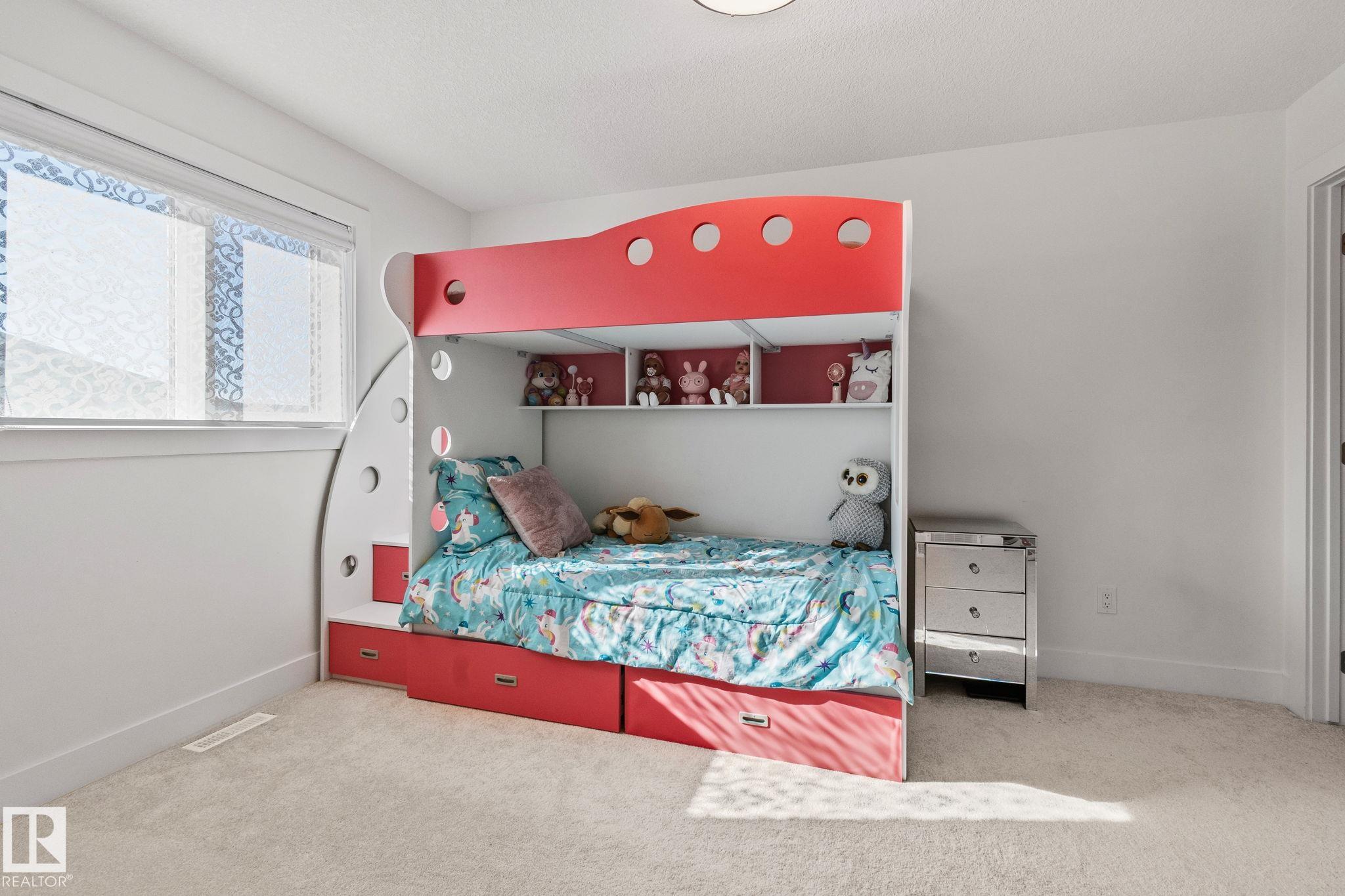 Photo 37 at 1175 Hainstock Green green SW, Hays Ridge Area, Edmonton