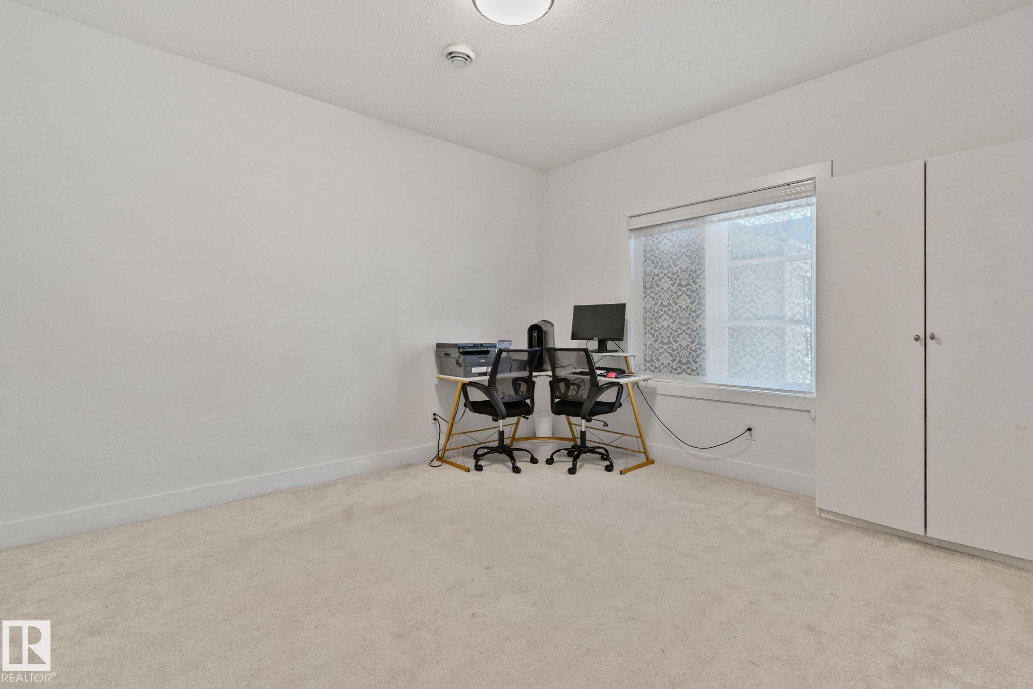 Photo 46 at 1175 Hainstock Green green SW, Hays Ridge Area, Edmonton