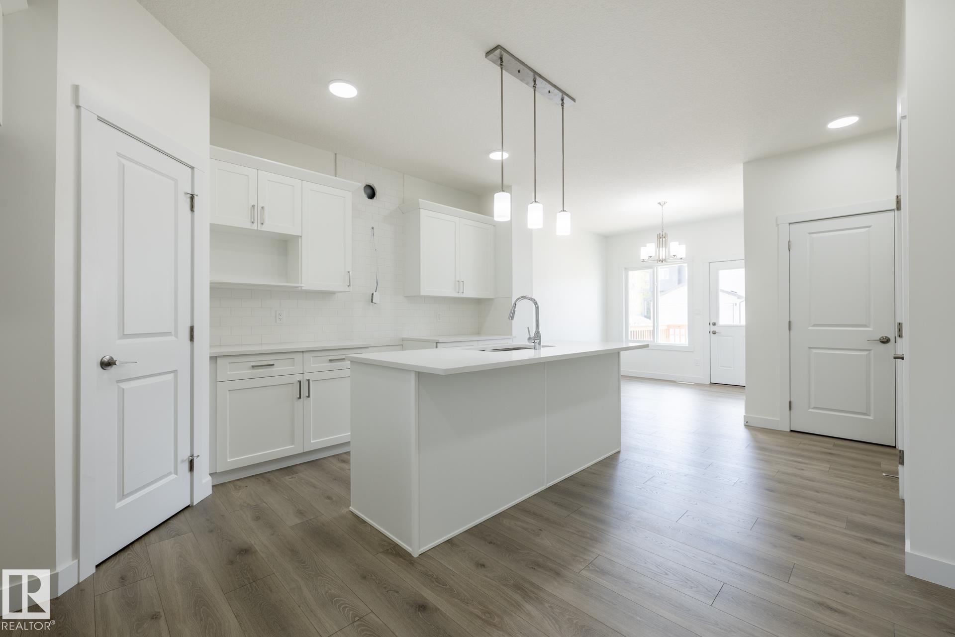 Photo 8 at 602 Ashgrove Circle, Anderson, Leduc