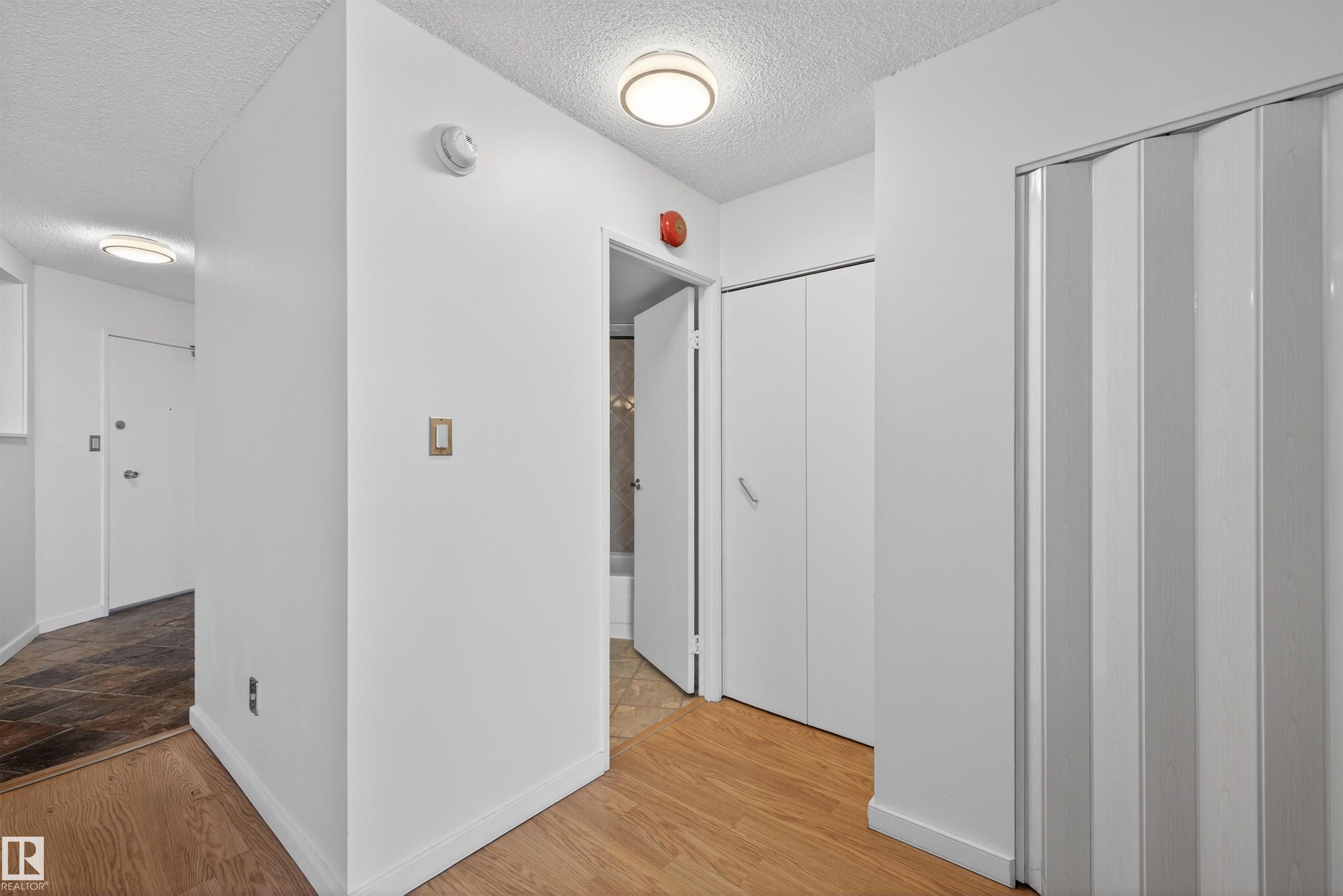 Photo 15 at 1608 - 10045 117 Street NW, Wîhkwêntôwin, Edmonton