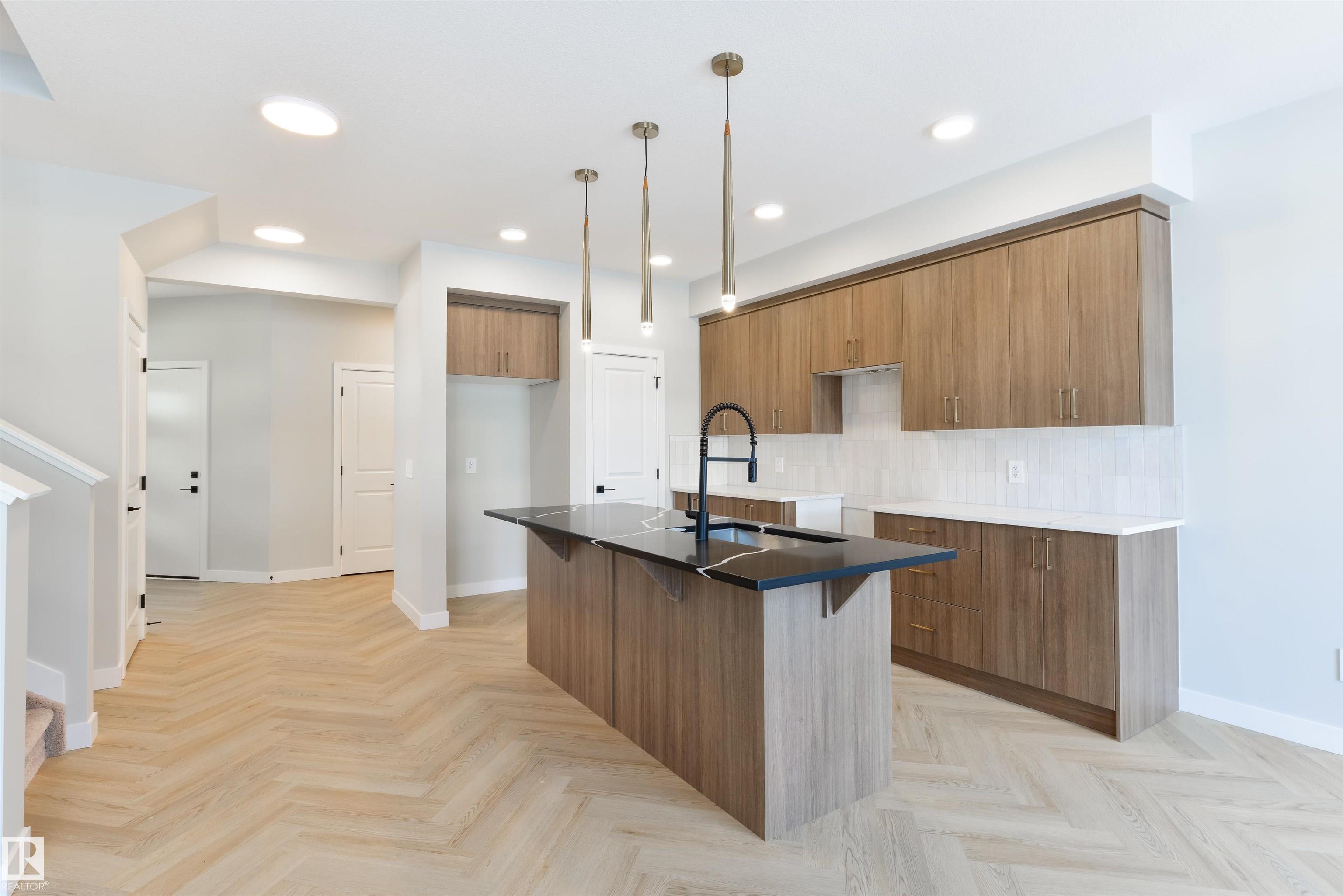 Photo 14 at 19 Cobblestone Gate, Copperhaven, Spruce Grove