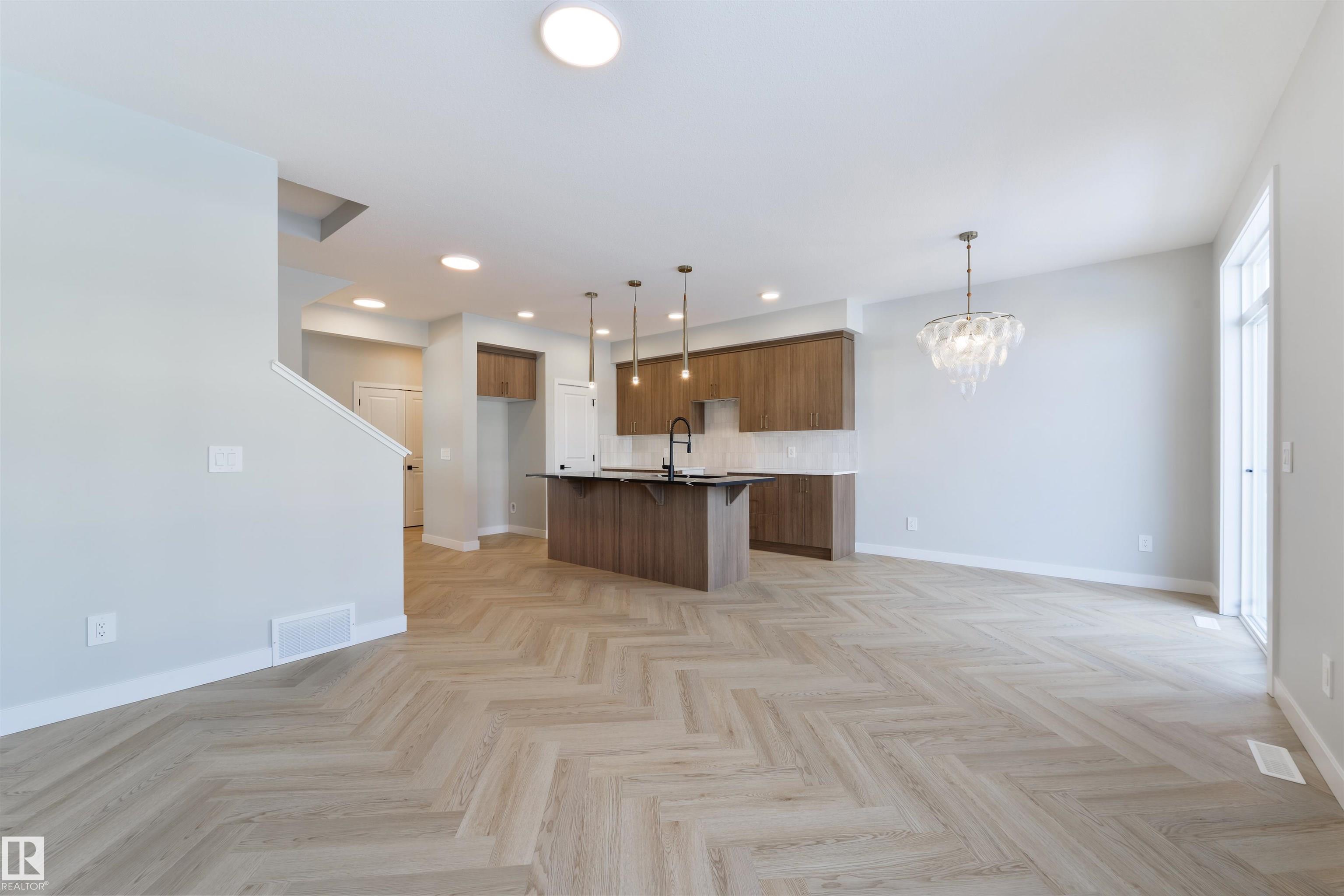 Photo 10 at 19 Cobblestone Gate, Copperhaven, Spruce Grove