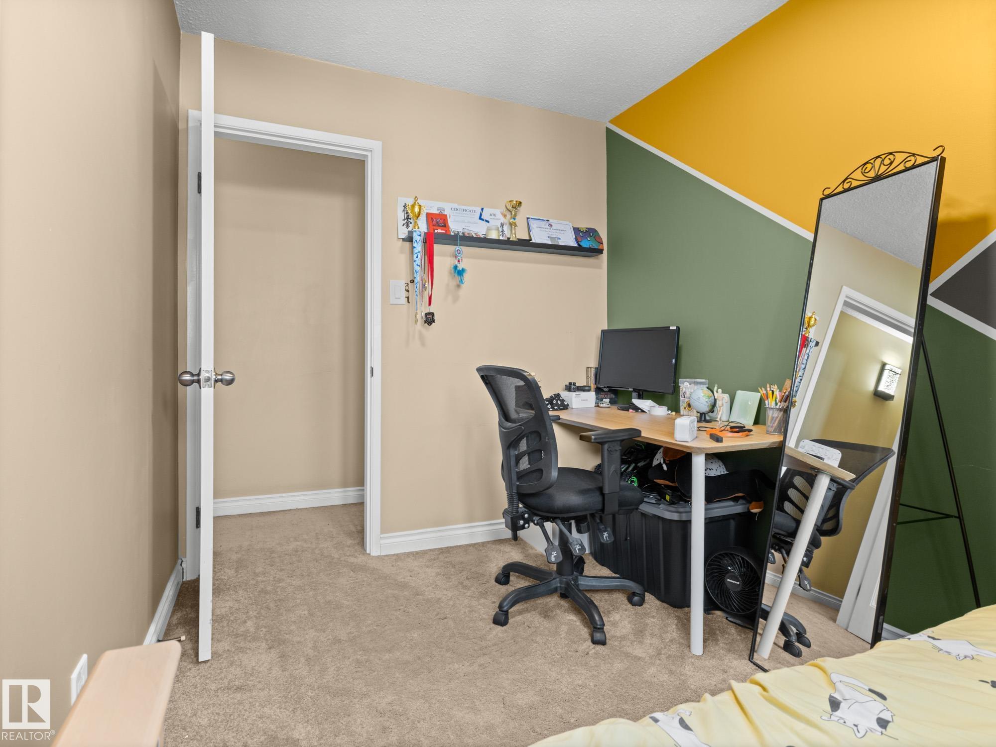 Photo 25 at 20E Callingwood Court NW, Callingwood North, Edmonton