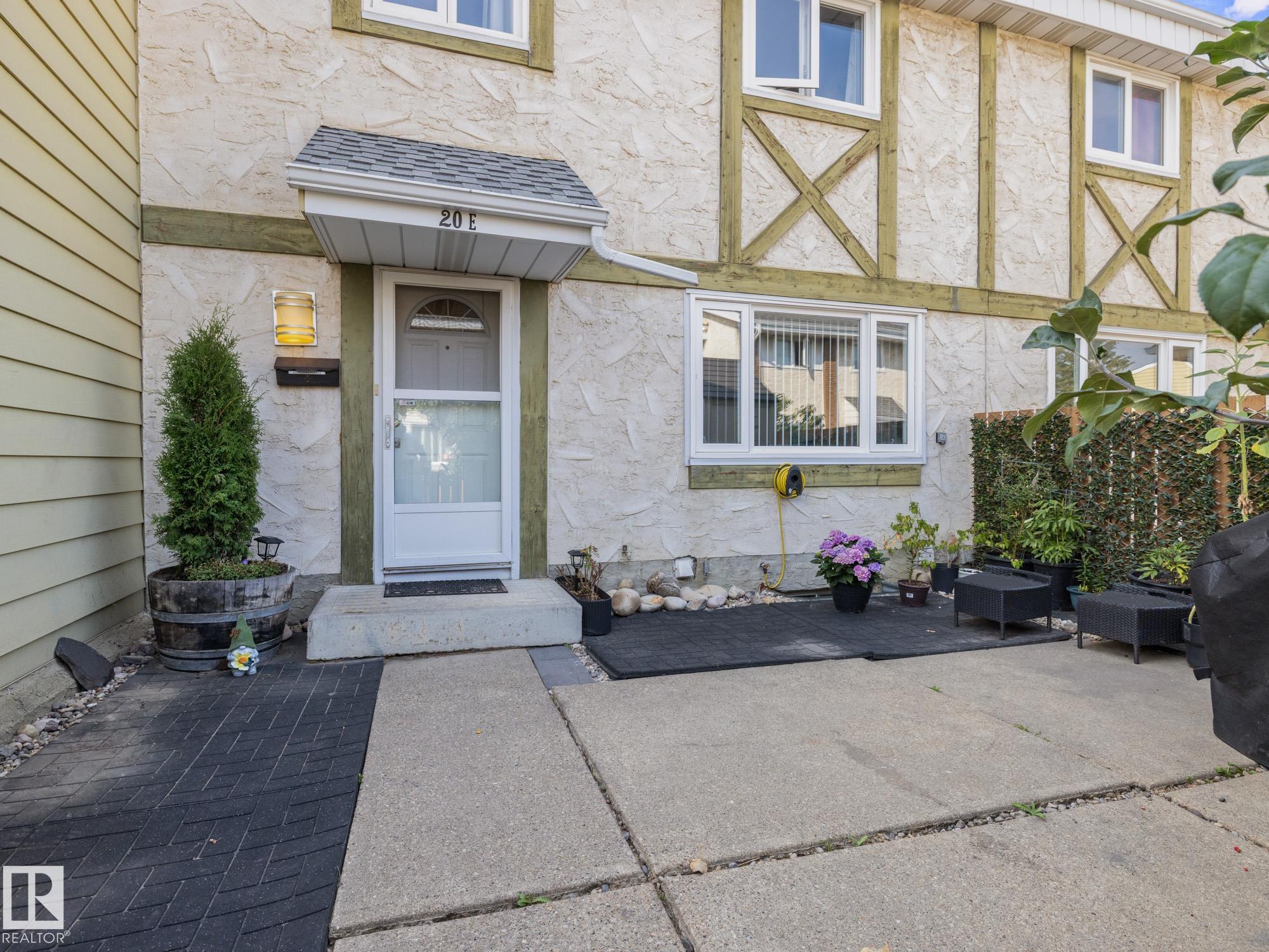 Photo 6 at 20E Callingwood Court NW, Callingwood North, Edmonton