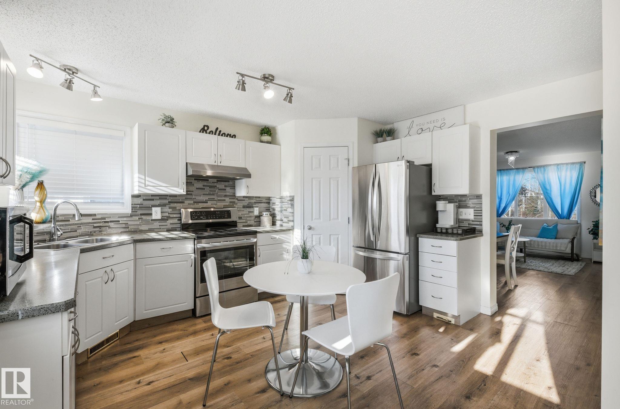 Photo 12 at 7032 South Terwillegar Drive NW, South Terwillegar, Edmonton