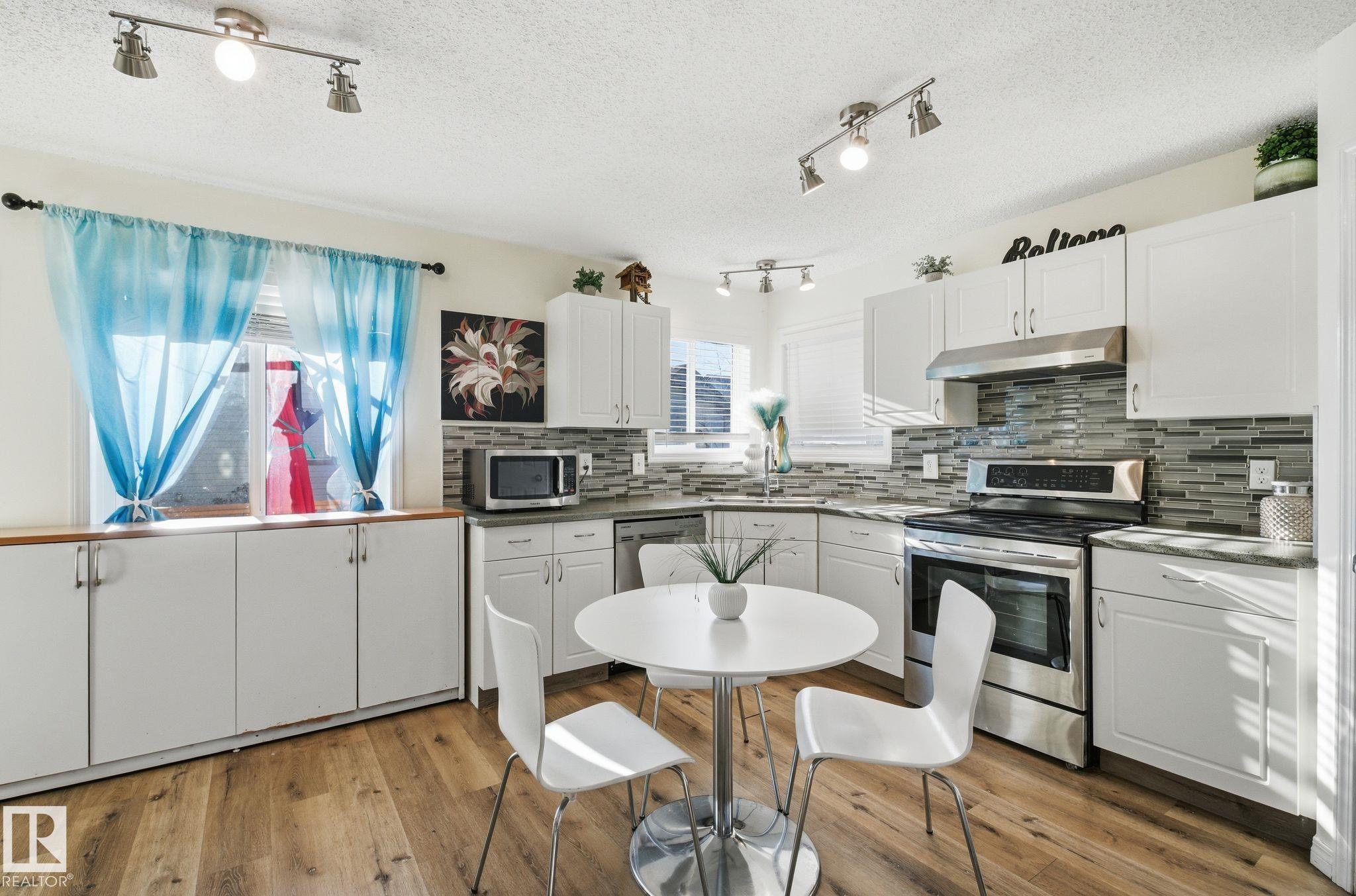 Photo 13 at 7032 South Terwillegar Drive NW, South Terwillegar, Edmonton