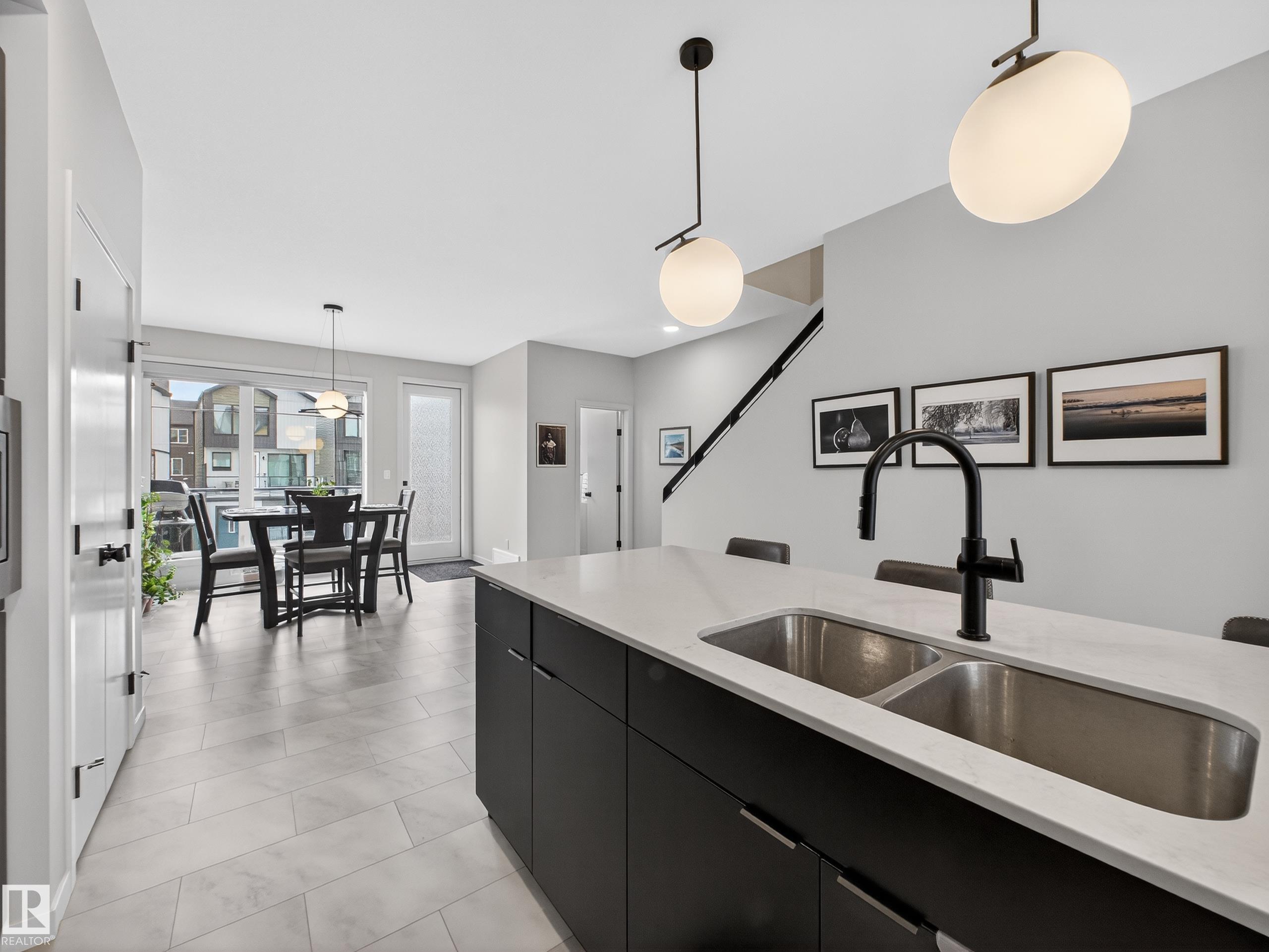 Photo 10 at 451 39 Street SW, Charlesworth, Edmonton