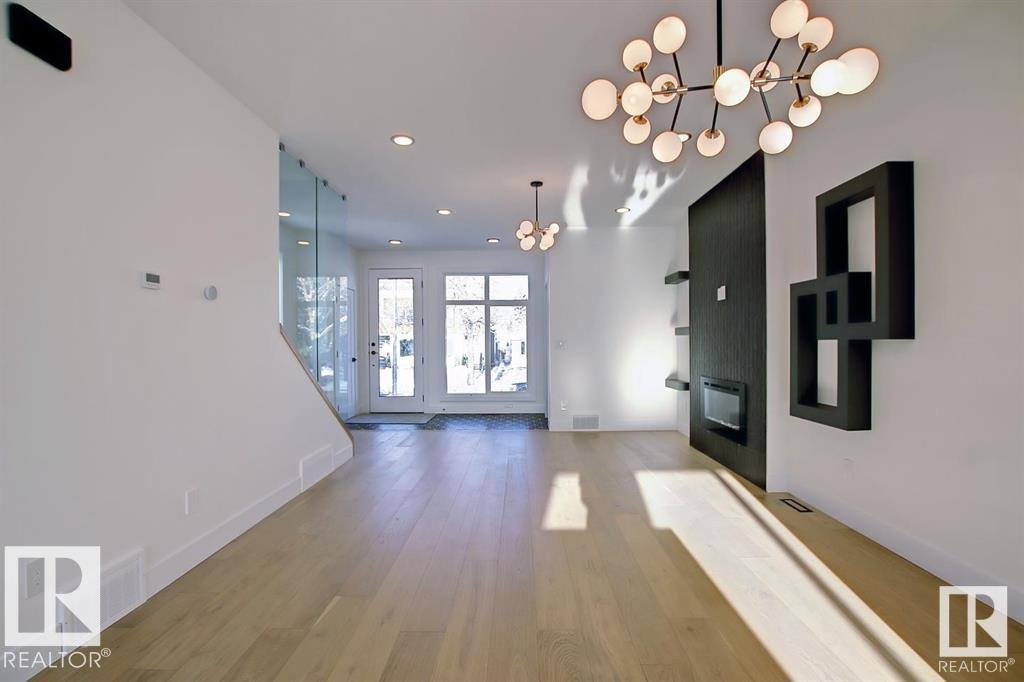 Photo 17 at 13909 107a Avenue NW, North Glenora, Edmonton