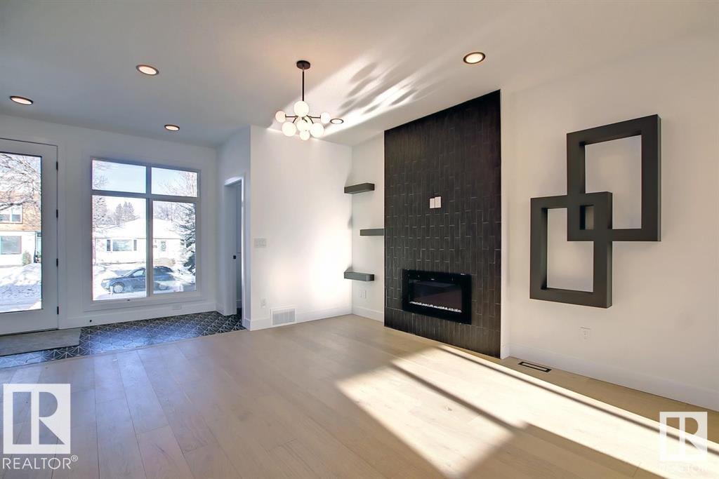 Photo 18 at 13909 107a Avenue NW, North Glenora, Edmonton