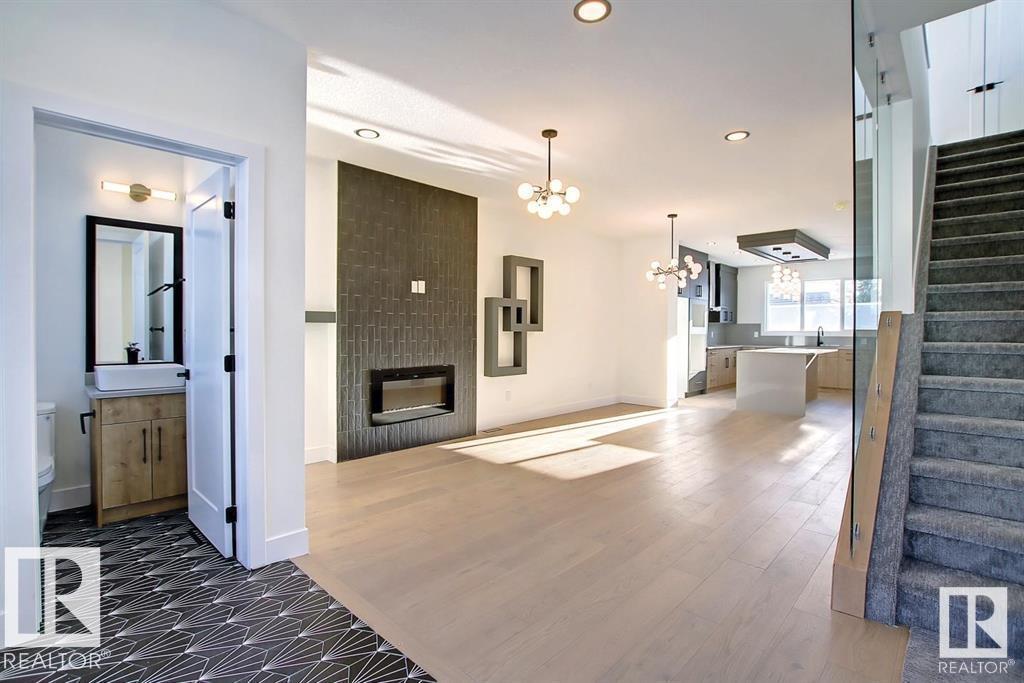 Photo 10 at 13909 107a Avenue NW, North Glenora, Edmonton