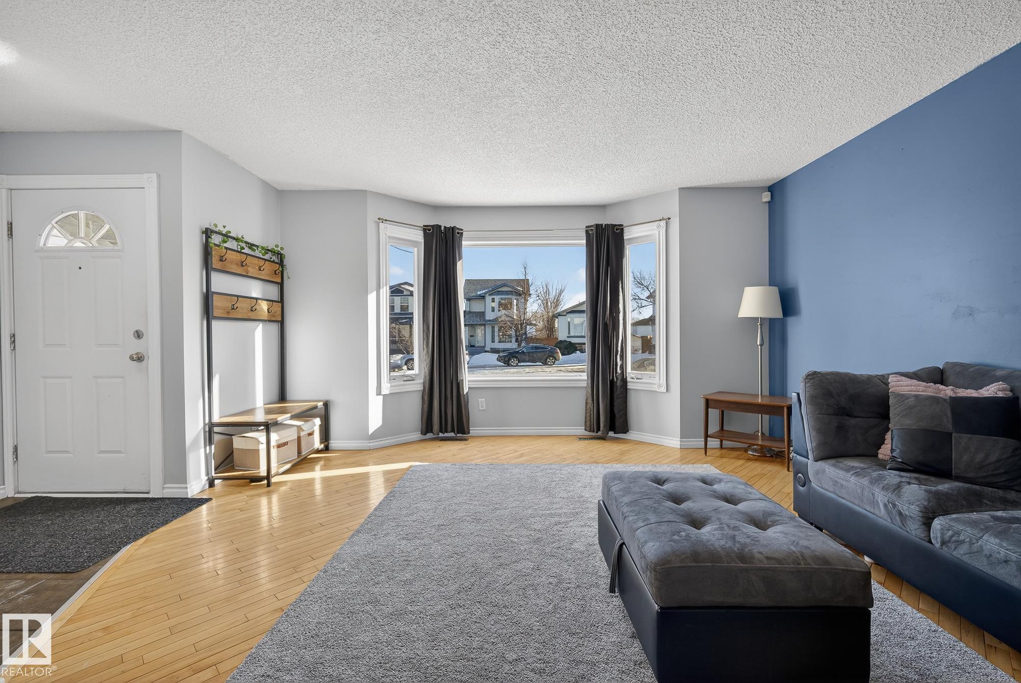 Photo 5 at 14816 47 Street NW, Miller, Edmonton