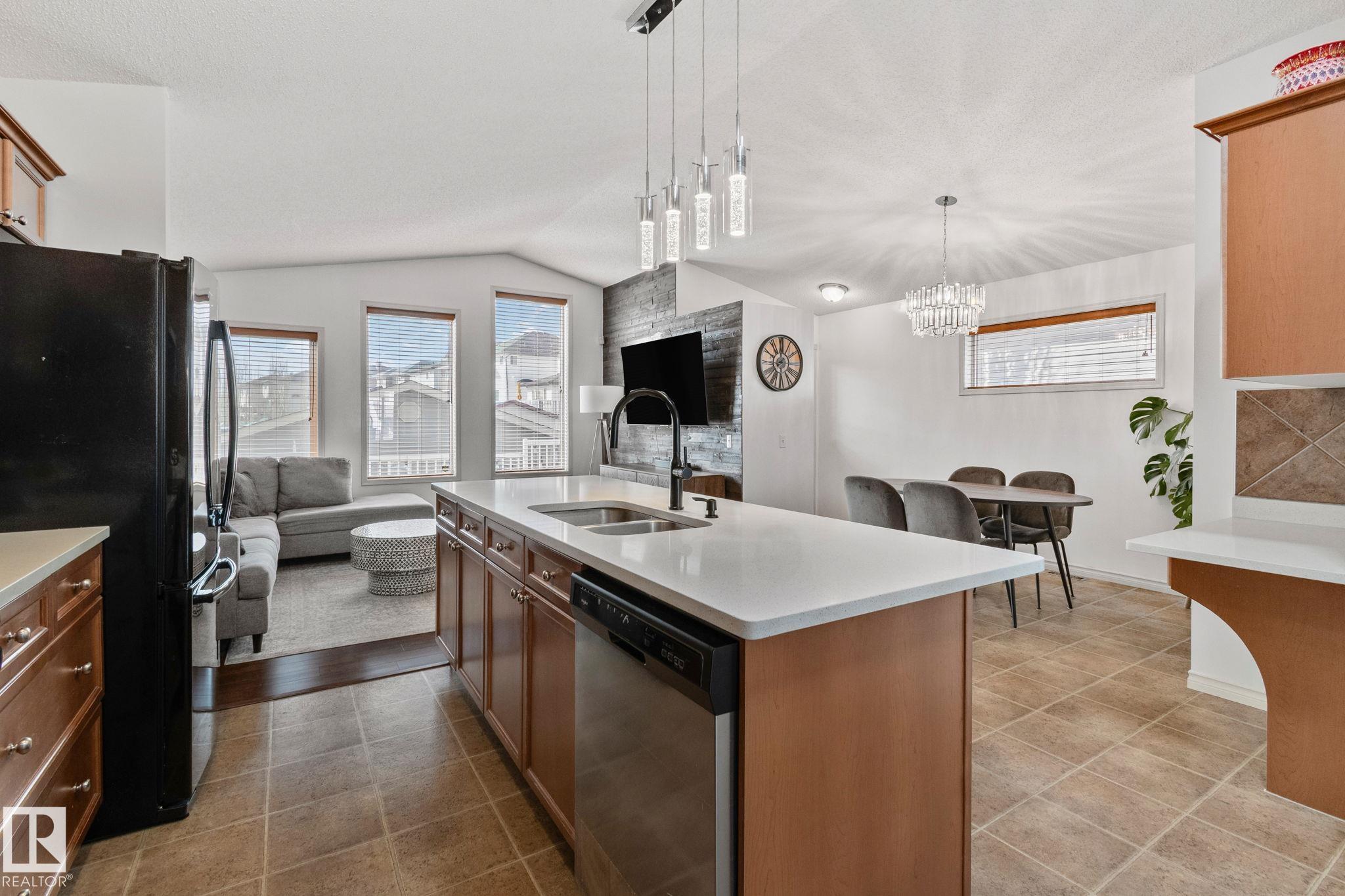 Photo 2 at 4751 156 Avenue NW, Brintnell, Edmonton