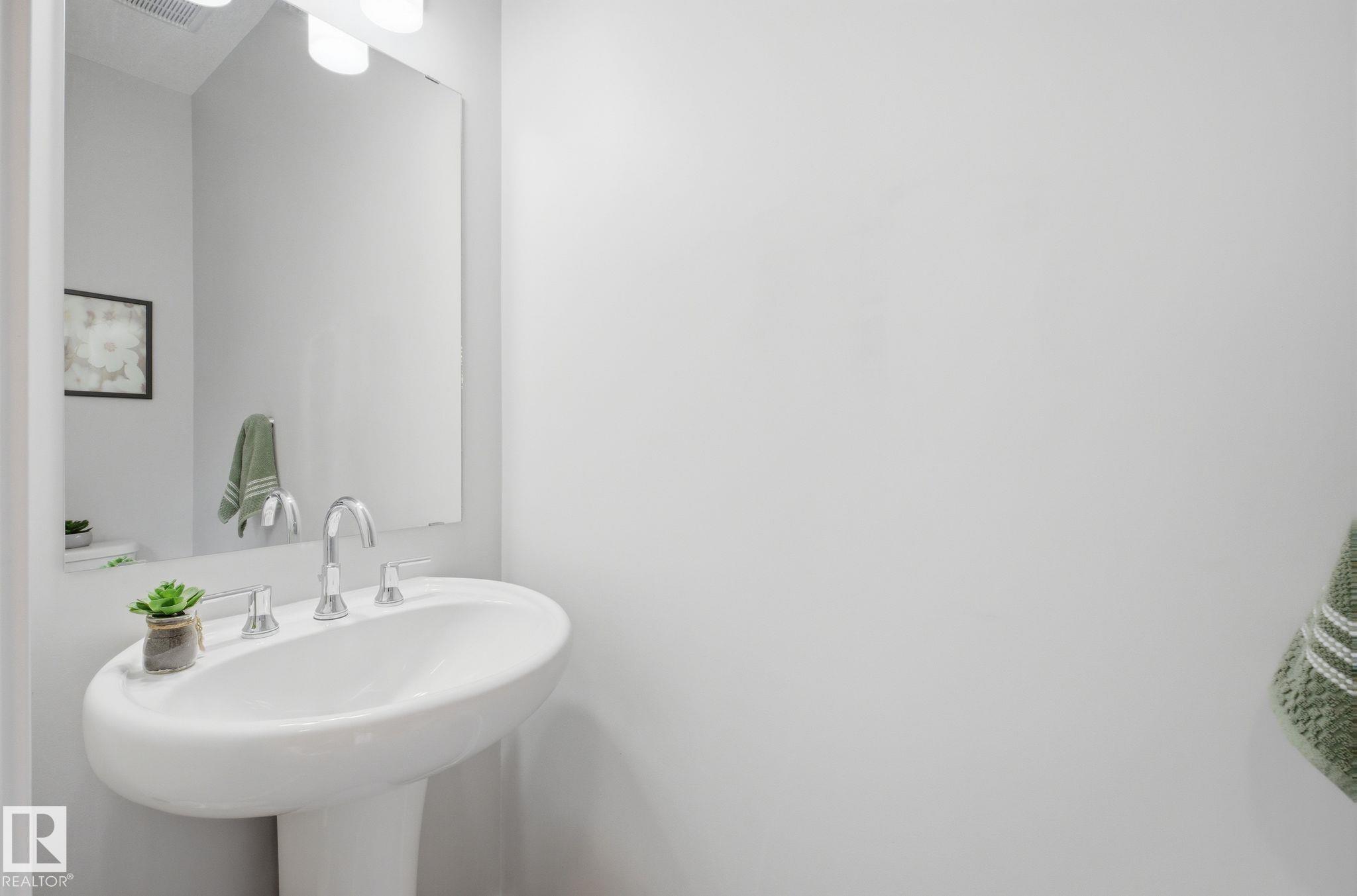 Photo 25 at 17498 76 Street NW, Crystallina Nera West, Edmonton