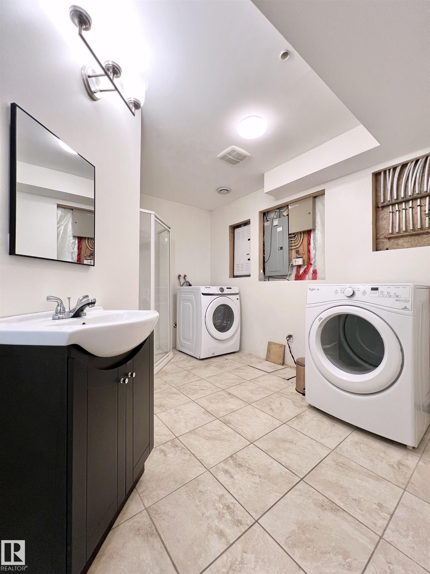 https://zimg.paragon.ice.com/ParagonImages/Property/PM/RAE/225391258/32/0/0/ea4cd462f3abf16562576c84cb2a349b/1/3cb07a83d05324c5f4191b7a3cbc6398/225391258-63319eef-7a47-4797-91e5-153abc735ef8.JPG