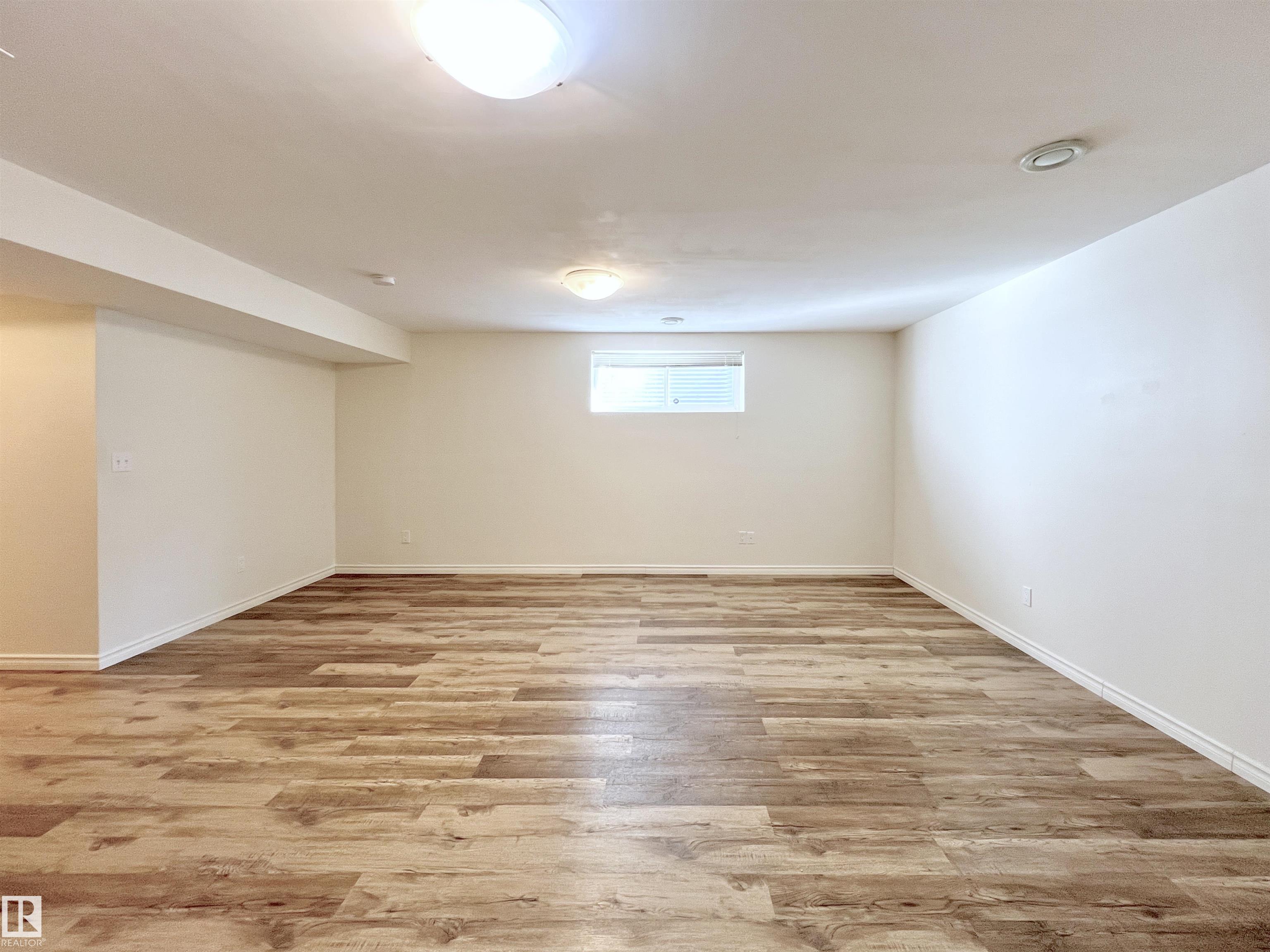 https://zimg.paragon.ice.com/ParagonImages/Property/PM/RAE/225391258/33/0/0/b4015c1f6631d6c0afcd3f2d1430fed4/1/3cb07a83d05324c5f4191b7a3cbc6398/225391258-861a14eb-3f95-4b30-b922-debbaafccd78.JPG