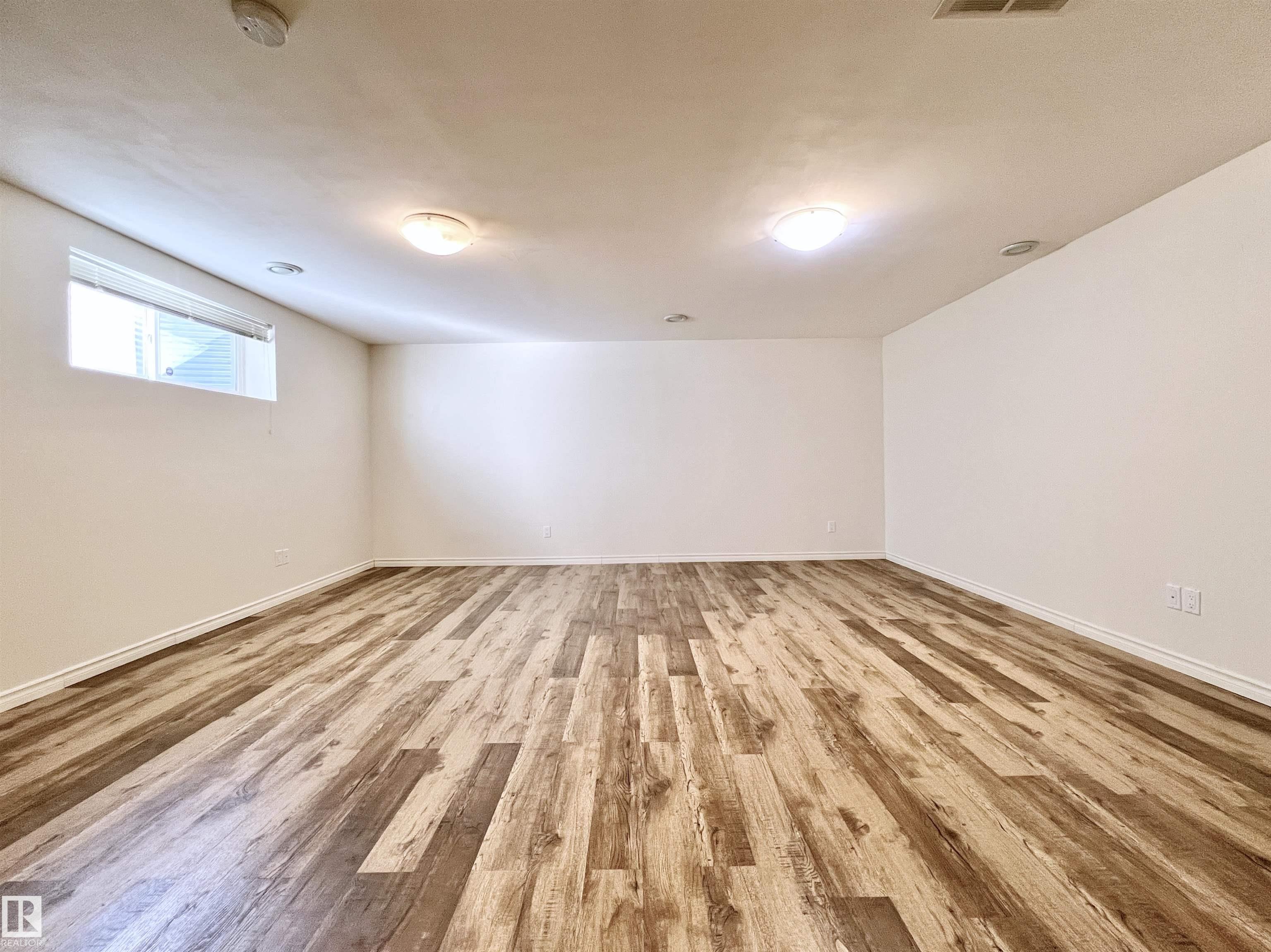 https://zimg.paragon.ice.com/ParagonImages/Property/PM/RAE/225391258/35/0/0/1e4ce875f0fadce0f9ab0fa68275c863/1/3cb07a83d05324c5f4191b7a3cbc6398/225391258-eb3867b6-b612-4417-814a-88a2e5fca023.JPG