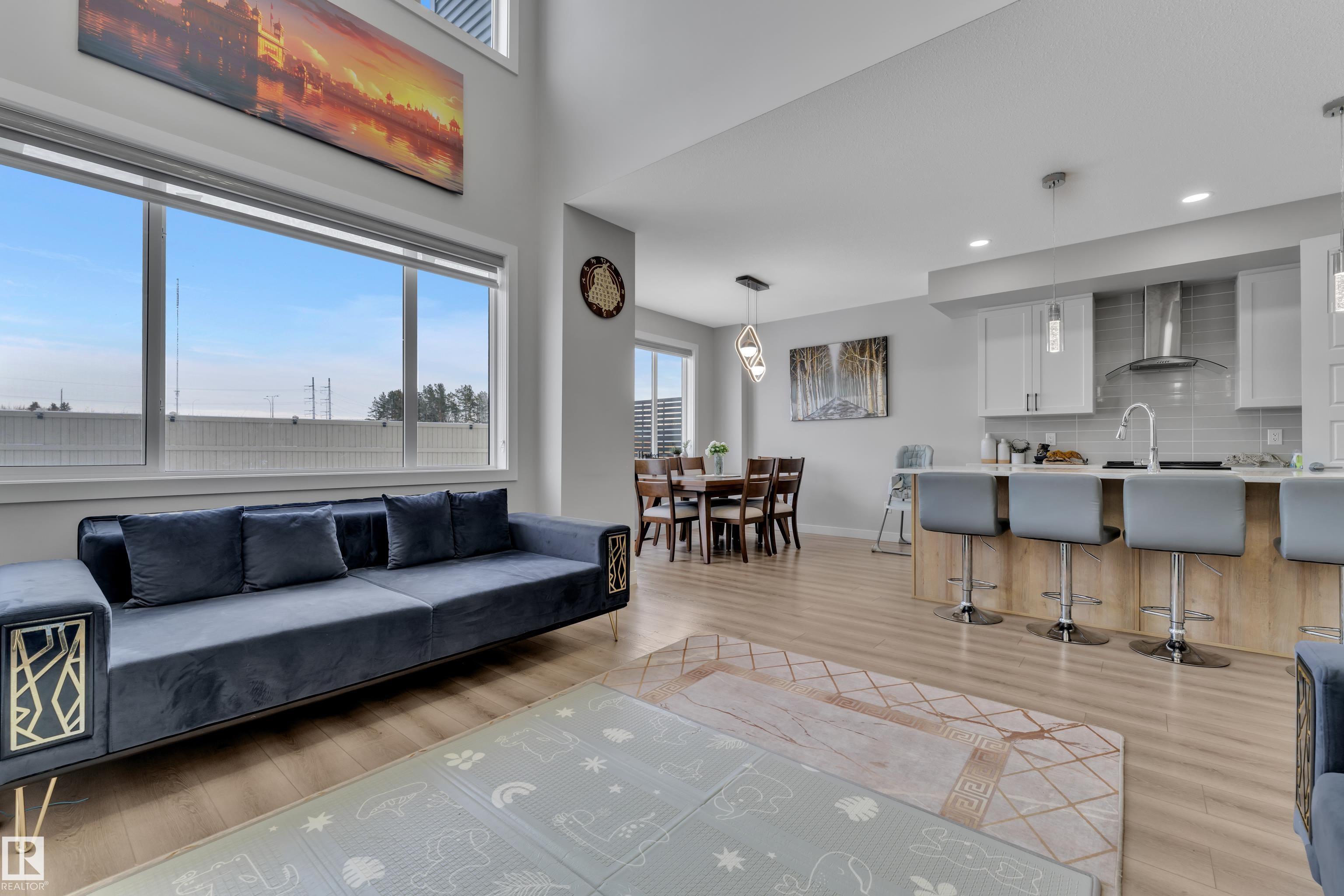 Photo 20 at 3003 4 Street NW, Maple Crest, Edmonton