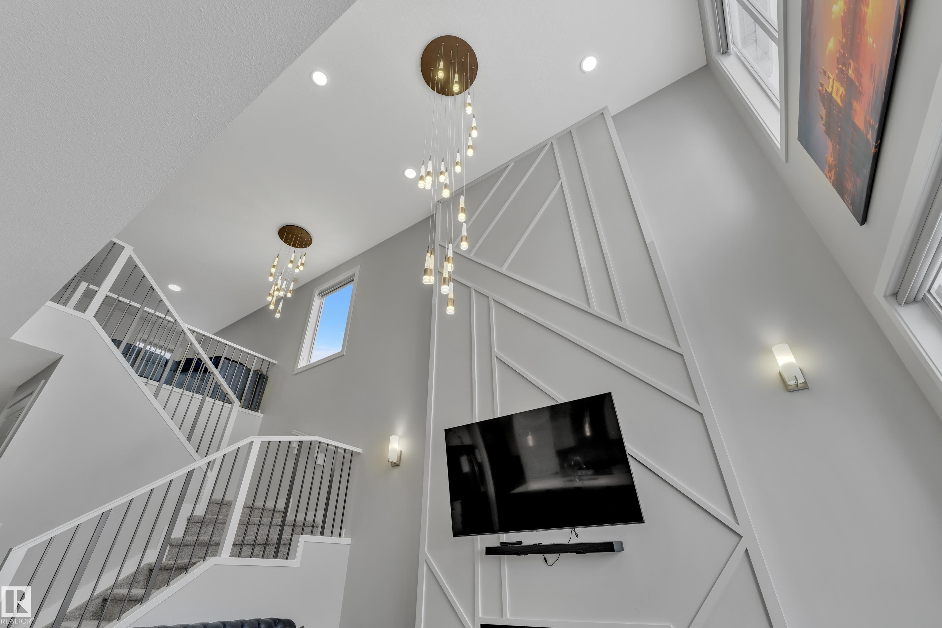 Photo 21 at 3003 4 Street NW, Maple Crest, Edmonton