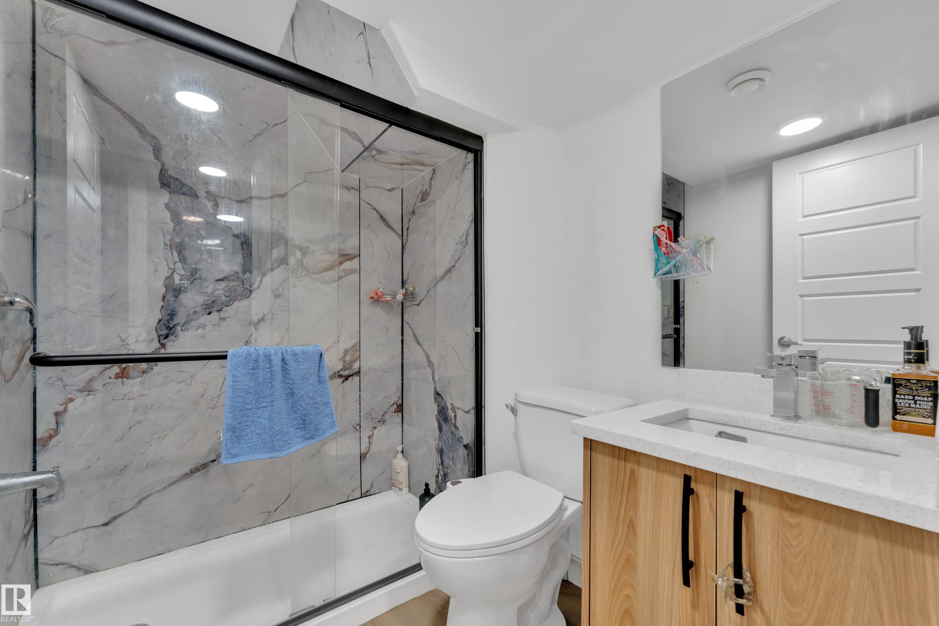 Photo 45 at 3003 4 Street NW, Maple Crest, Edmonton