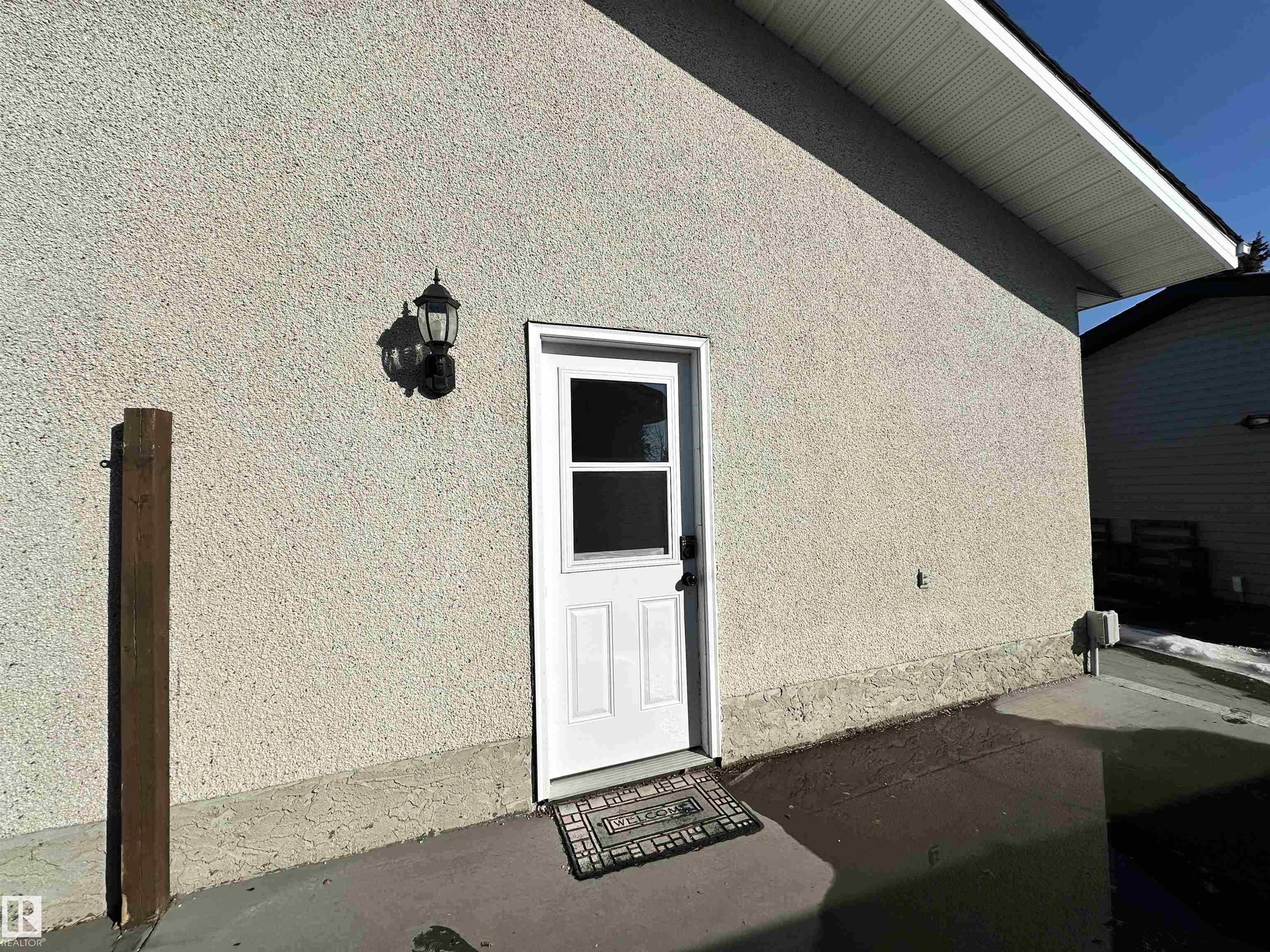 Photo 14 at 2111 146 Avenue NW, Fraser, Edmonton