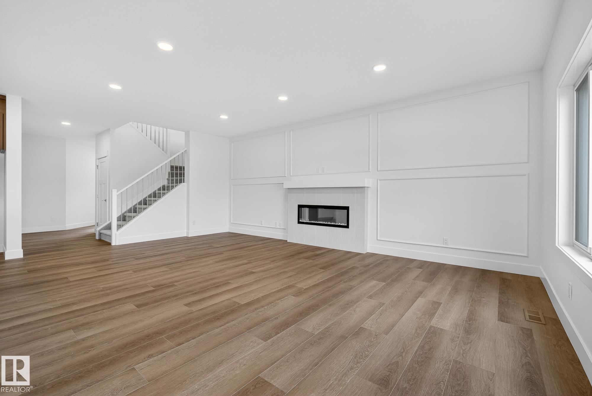 Photo 12 at 7091 Kiviaq Crescent SW, Keswick, Edmonton