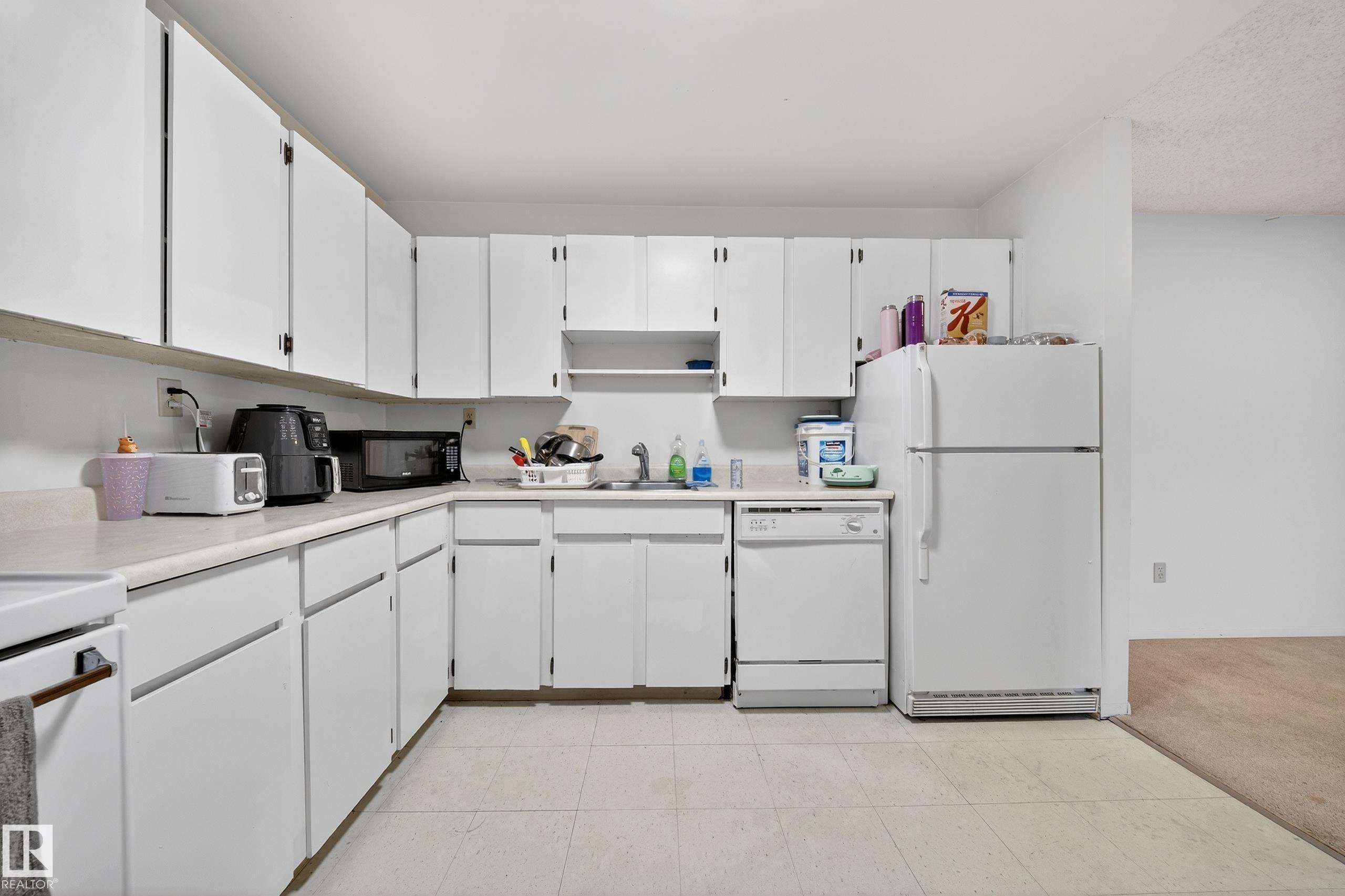 Photo 22 at 406 - 2620 Millwoods Road East NW, Weinlos, Edmonton