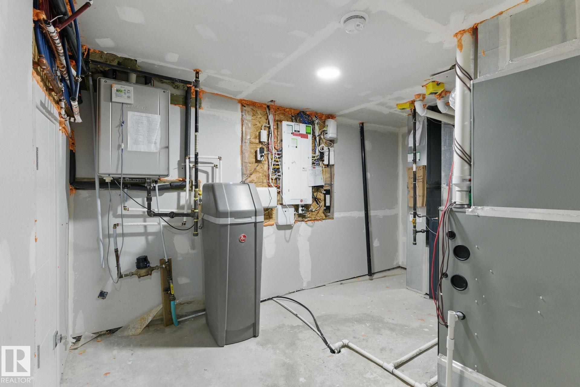 Photo 33 at 1412 25 Street NW, Laurel, Edmonton