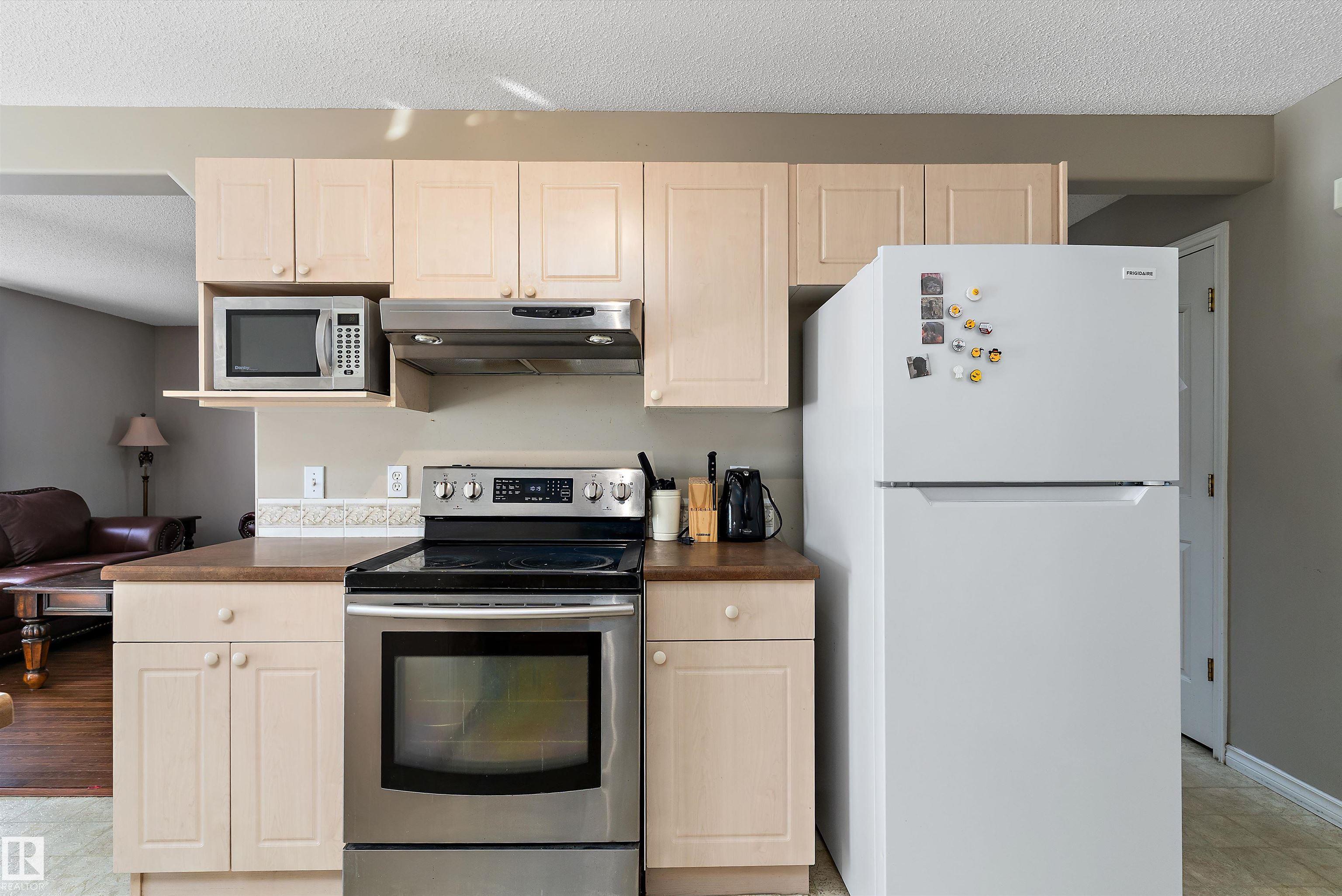 Photo 17 at 3517 22 Street NW, Wild Rose, Edmonton