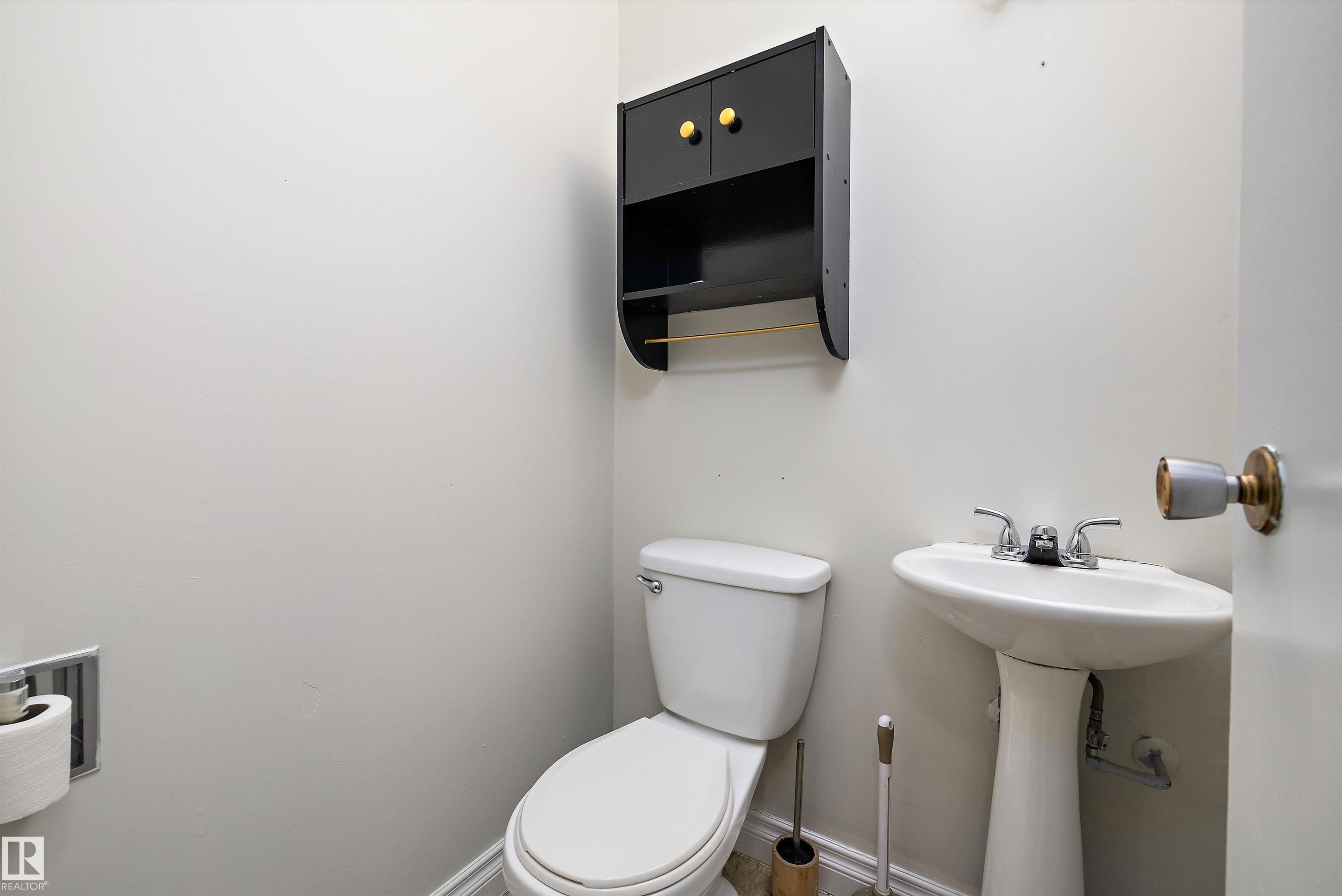 Photo 16 at 11813 44 Street NW, Beacon Heights, Edmonton