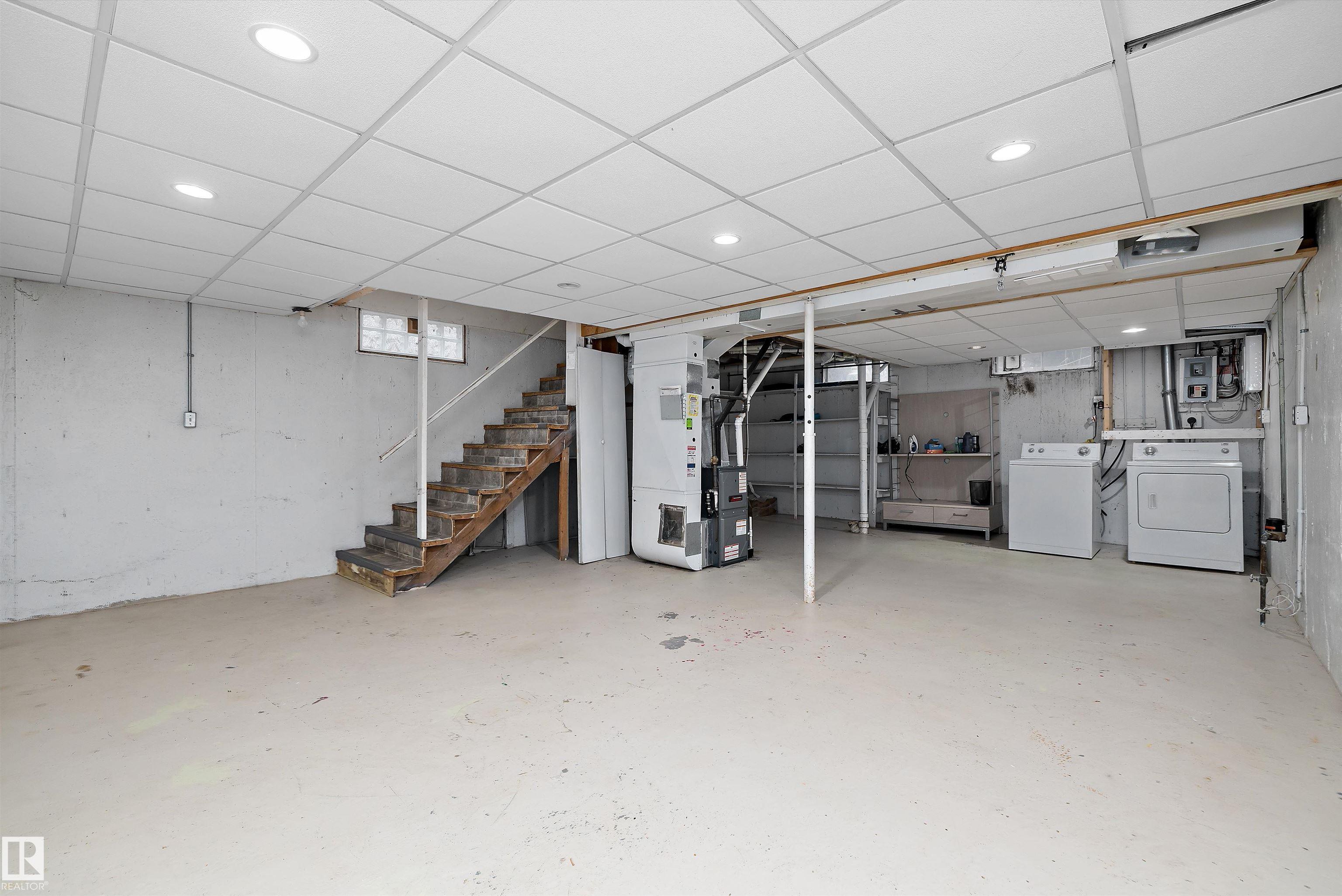 Photo 30 at 11813 44 Street NW, Beacon Heights, Edmonton